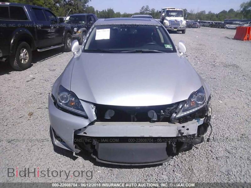 2012 Lexus IS (VIN JTHCF5C27C5060515) — фото 6 из 10