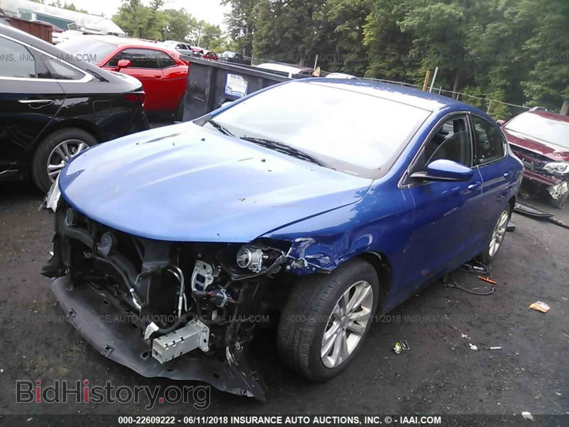 2015 Chrysler 200 - VIN: 1C3CCCAB4FN659771 - Фото 2