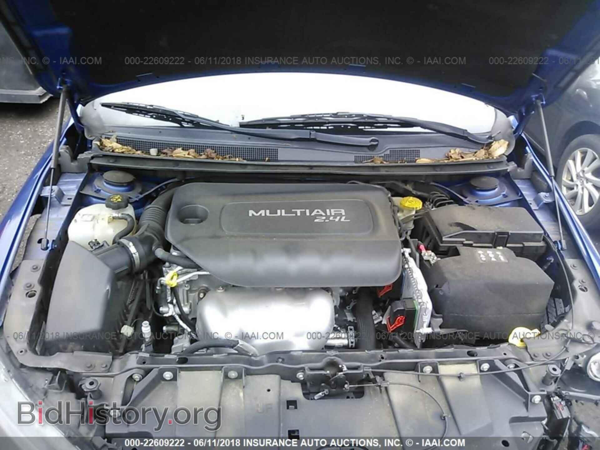 2015 Chrysler 200 - VIN: 1C3CCCAB4FN659771 - Фото 10