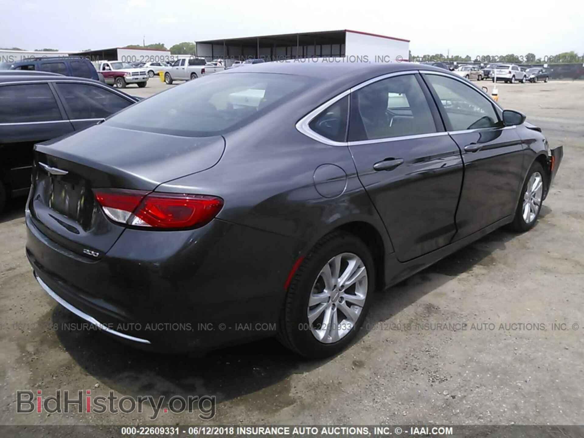 2015 Chrysler 200 - VIN: 1C3CCCABXFN575504 - Фото 4