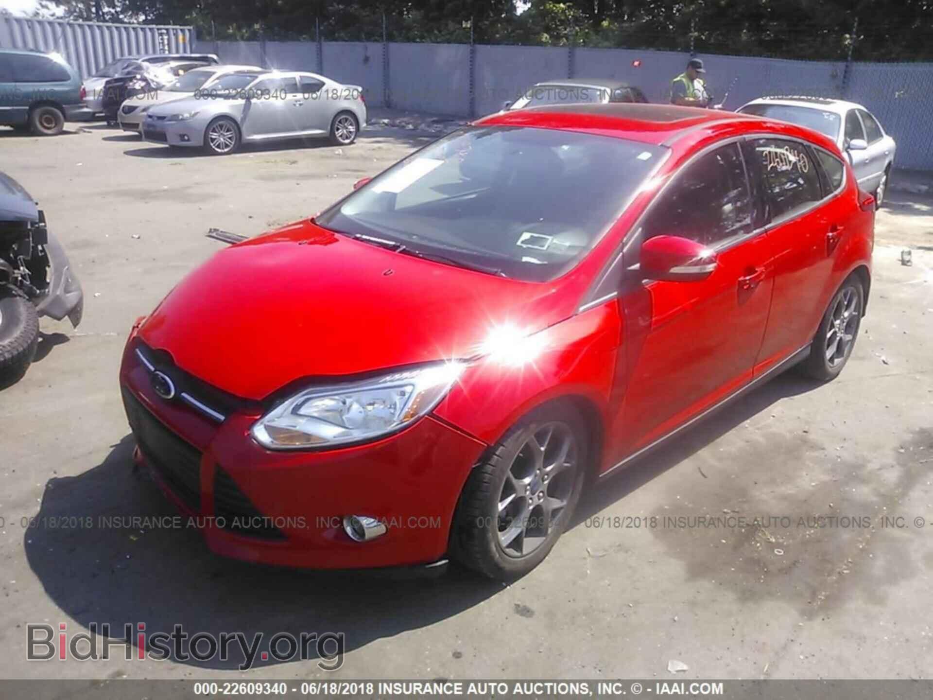 2014 Ford Focus - VIN: 1FADP3K24EL250947 - Фото 2