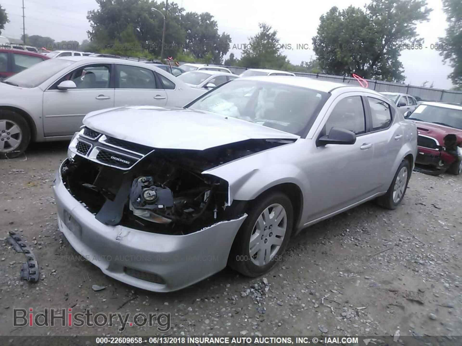 2011 Dodge Avenger - VIN: 1B3BD4FG4BN537504 - Photo 2