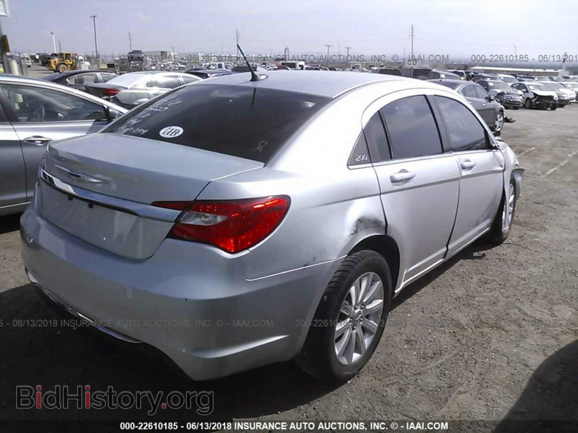 2012 Chrysler 200 - VIN: 1C3CCBBB1CN100974 - Photo 4