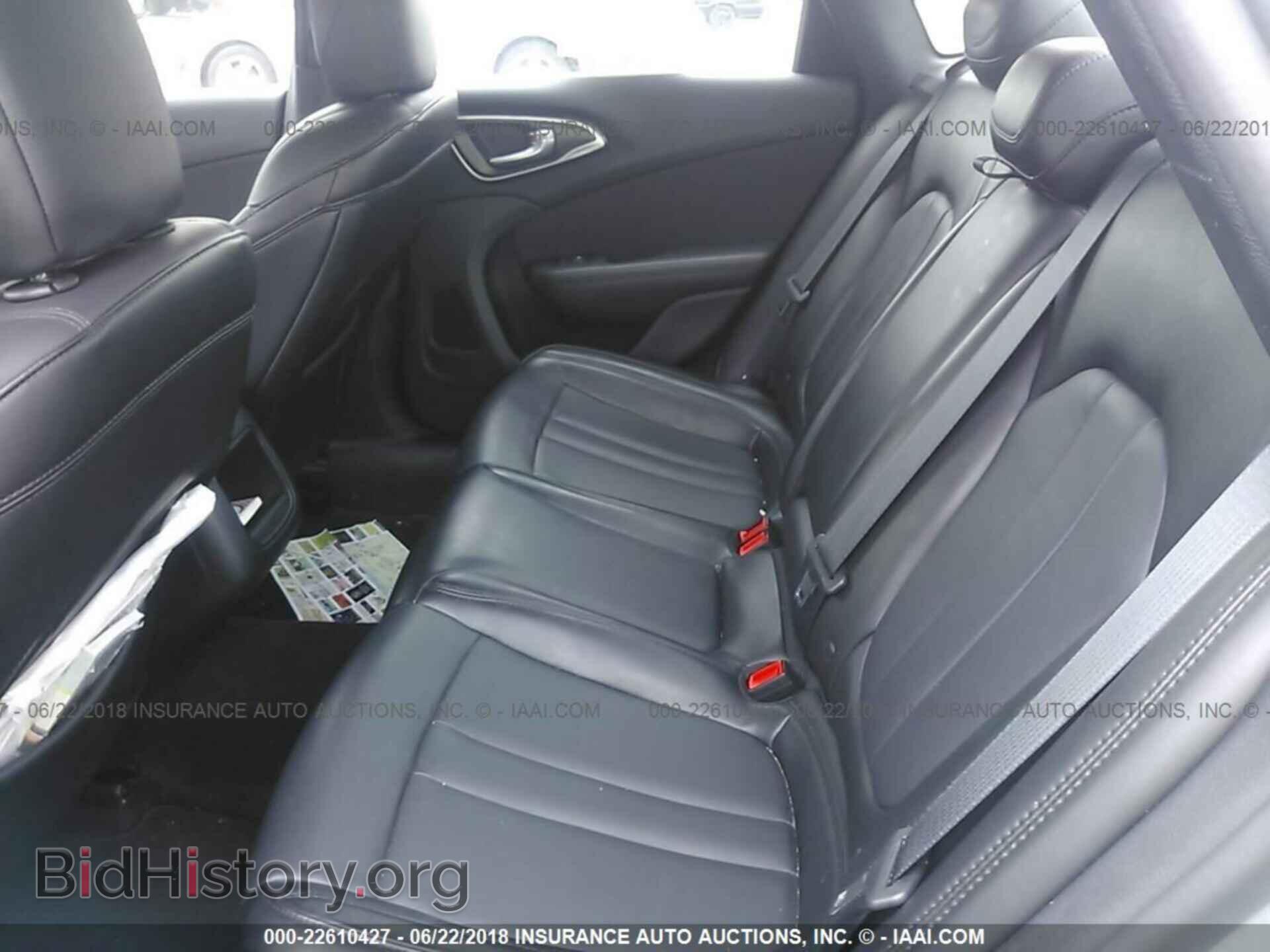 2016 Chrysler 200 - VIN: 1C3CCCAB2GN185658 - Фото 8