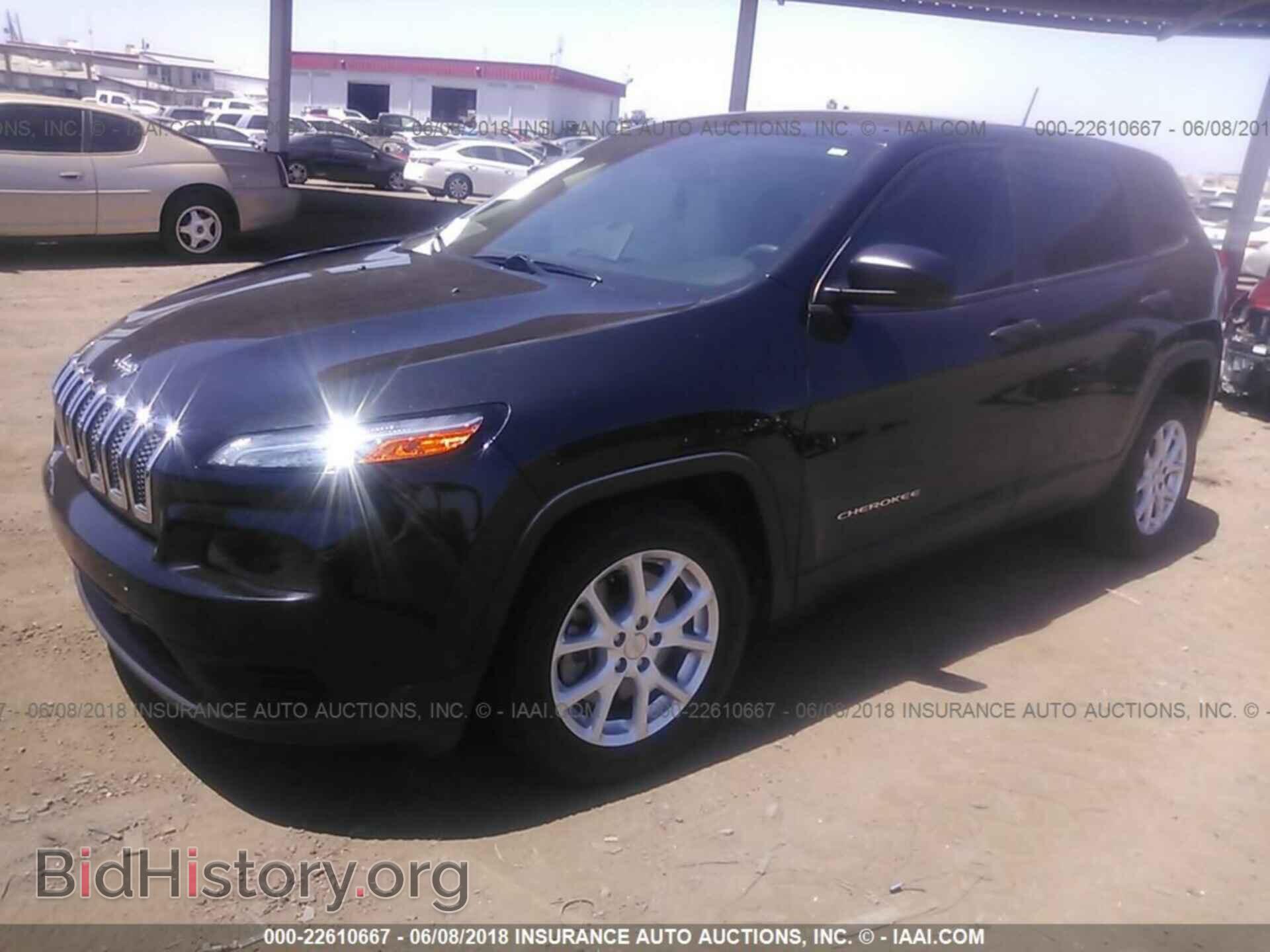2015 Jeep Cherokee - VIN: 1C4PJLAB4FW535948 - Фото 2