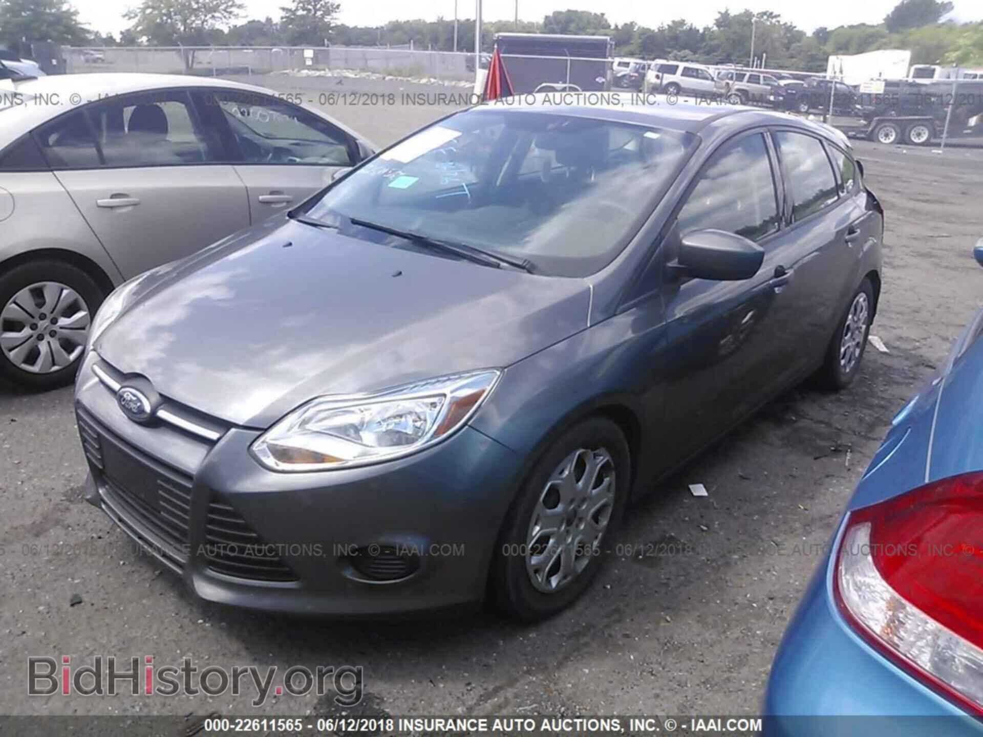 2012 Ford Focus - VIN: 1FAHP3K22CL328866 - Photo 2