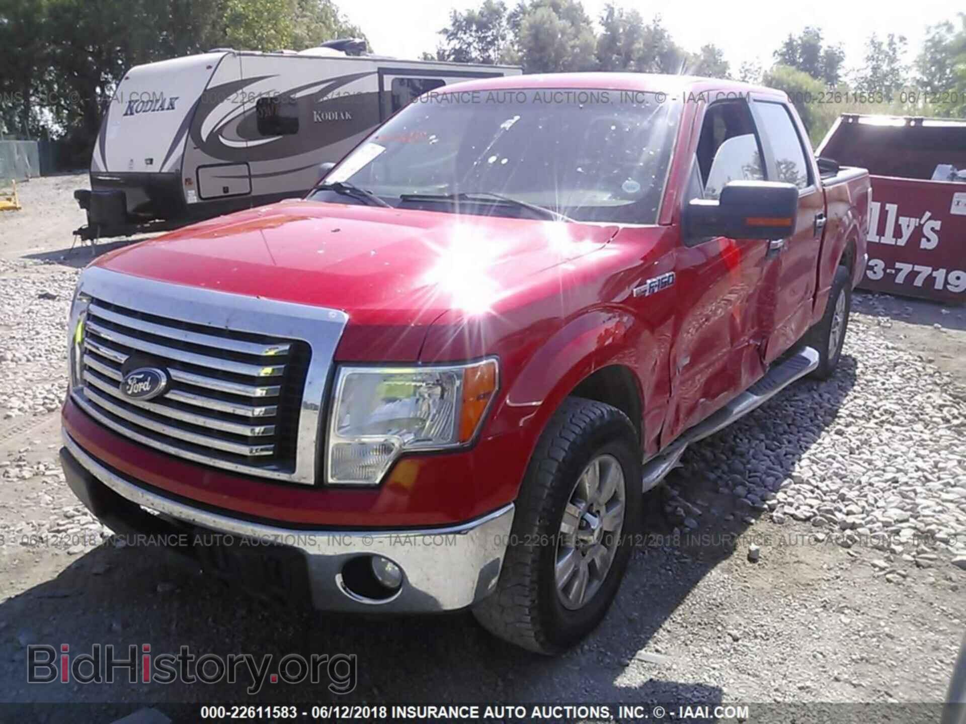 2011 Ford F150 - VIN: 1FTFW1CT2BFB76309 - Фото 2