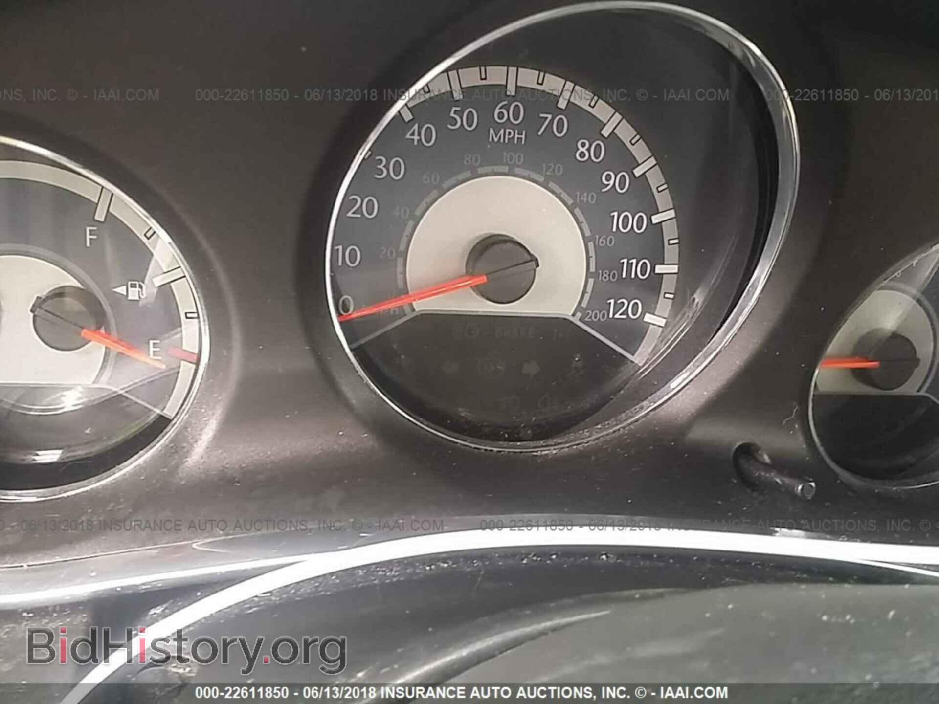 2013 Chrysler 200 - VIN: 1C3CCBAB2DN698236 - Photo 7
