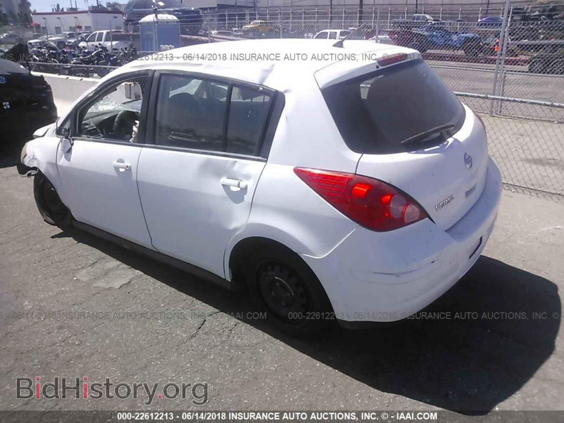 2011 Nissan Versa - VIN: 3N1BC1CP8BL468792 - Фото 3