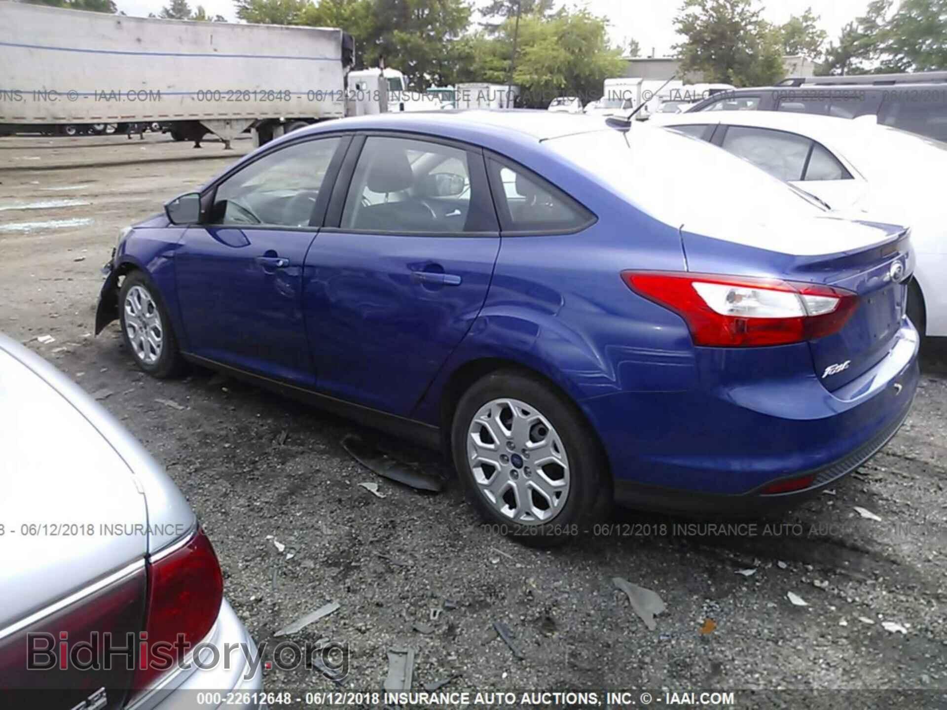 2012 Ford Focus - VIN: 1FAHP3F21CL233547 - Photo 3