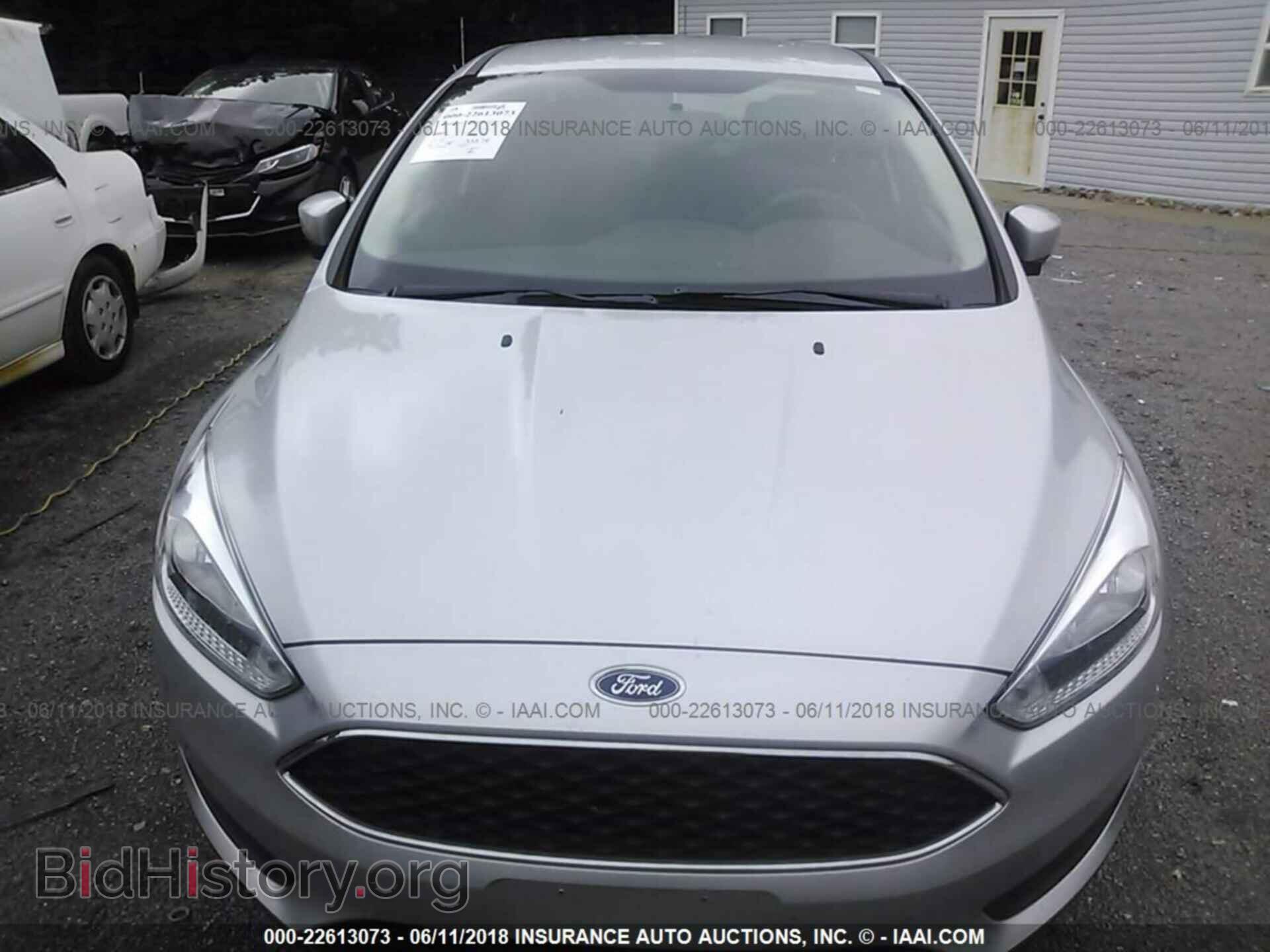 2016 Ford Focus - VIN: 1FADP3F21GL398017 - Photo 6
