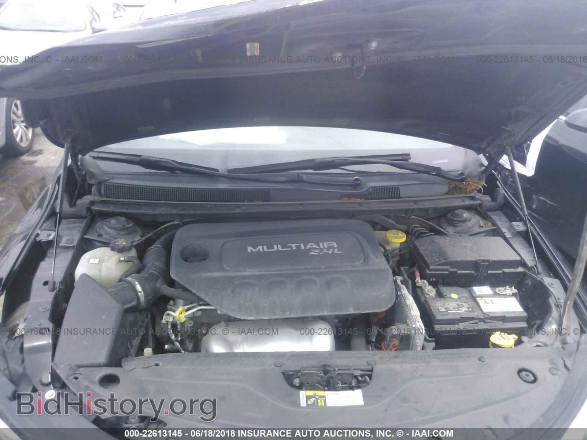 2015 Chrysler 200 - VIN: 1C3CCCAB4FN535175 - Фото 10