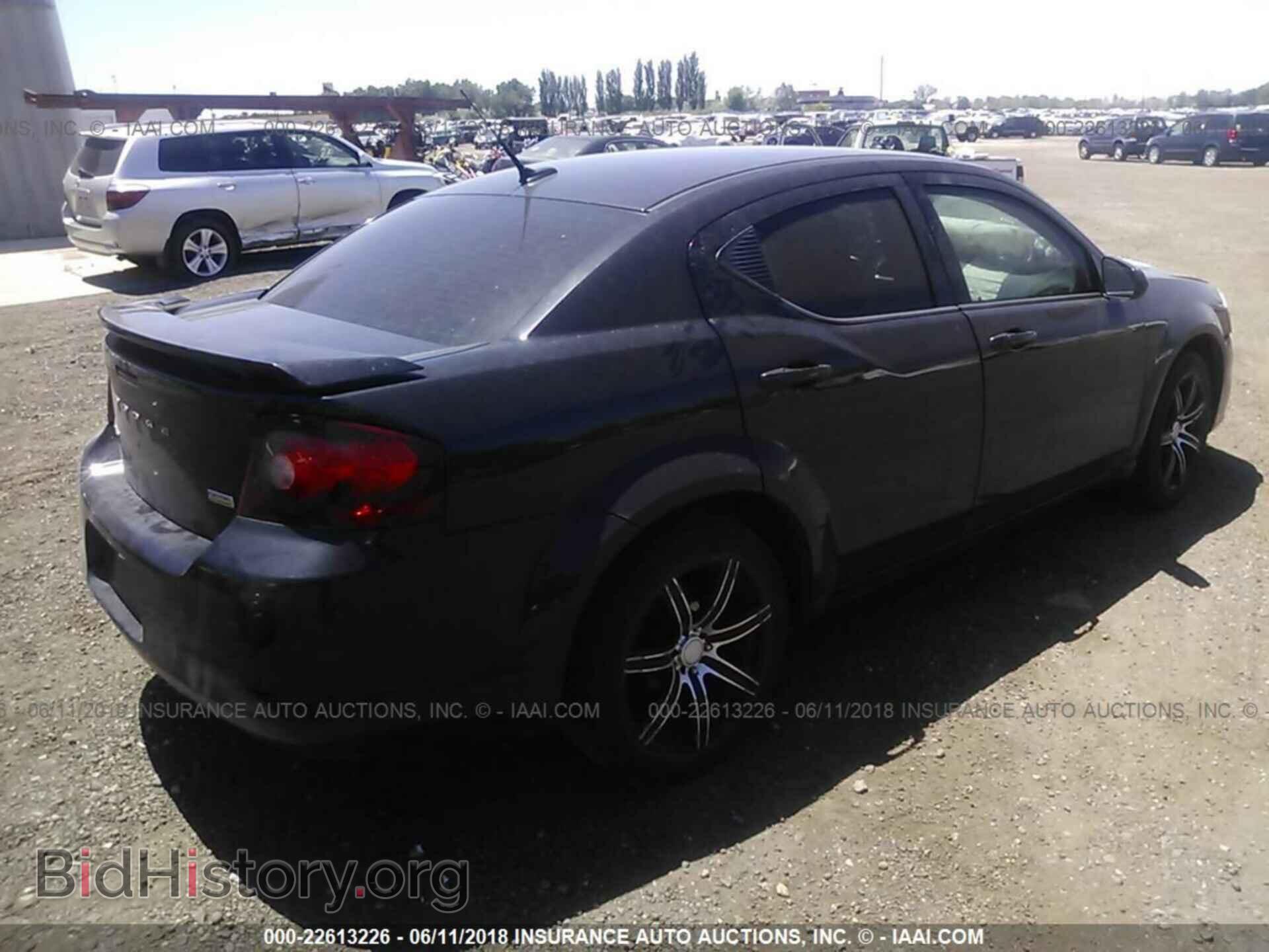 2011 Dodge Avenger - VIN: 1B3BD1FG3BN510941 - Photo 4