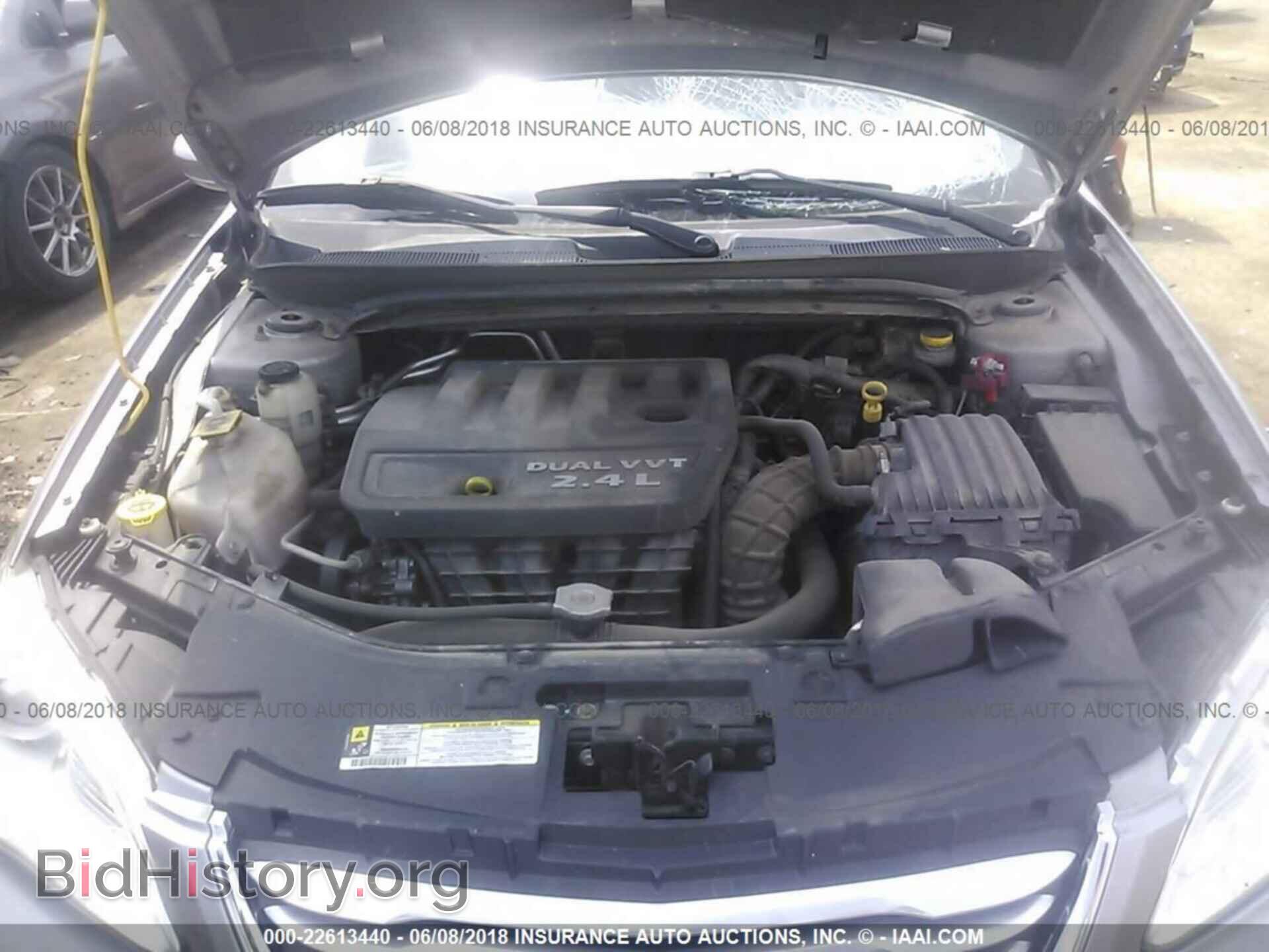 2013 Chrysler 200 - VIN: 1C3CCBAB9DN559625 - Photo 10