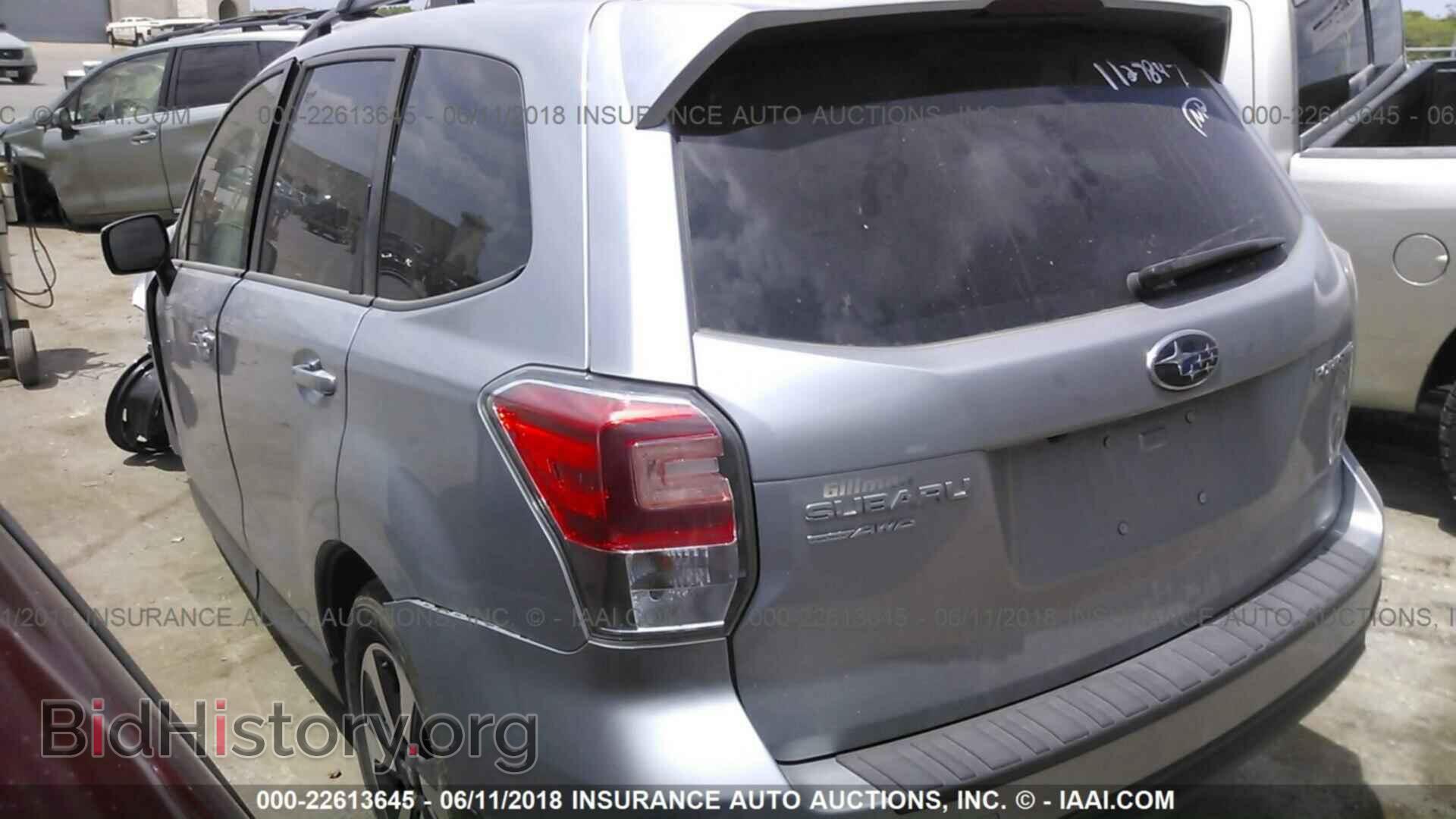 2017 Subaru Forester - VIN: JF2SJAEC8HH460326 - Фото 3