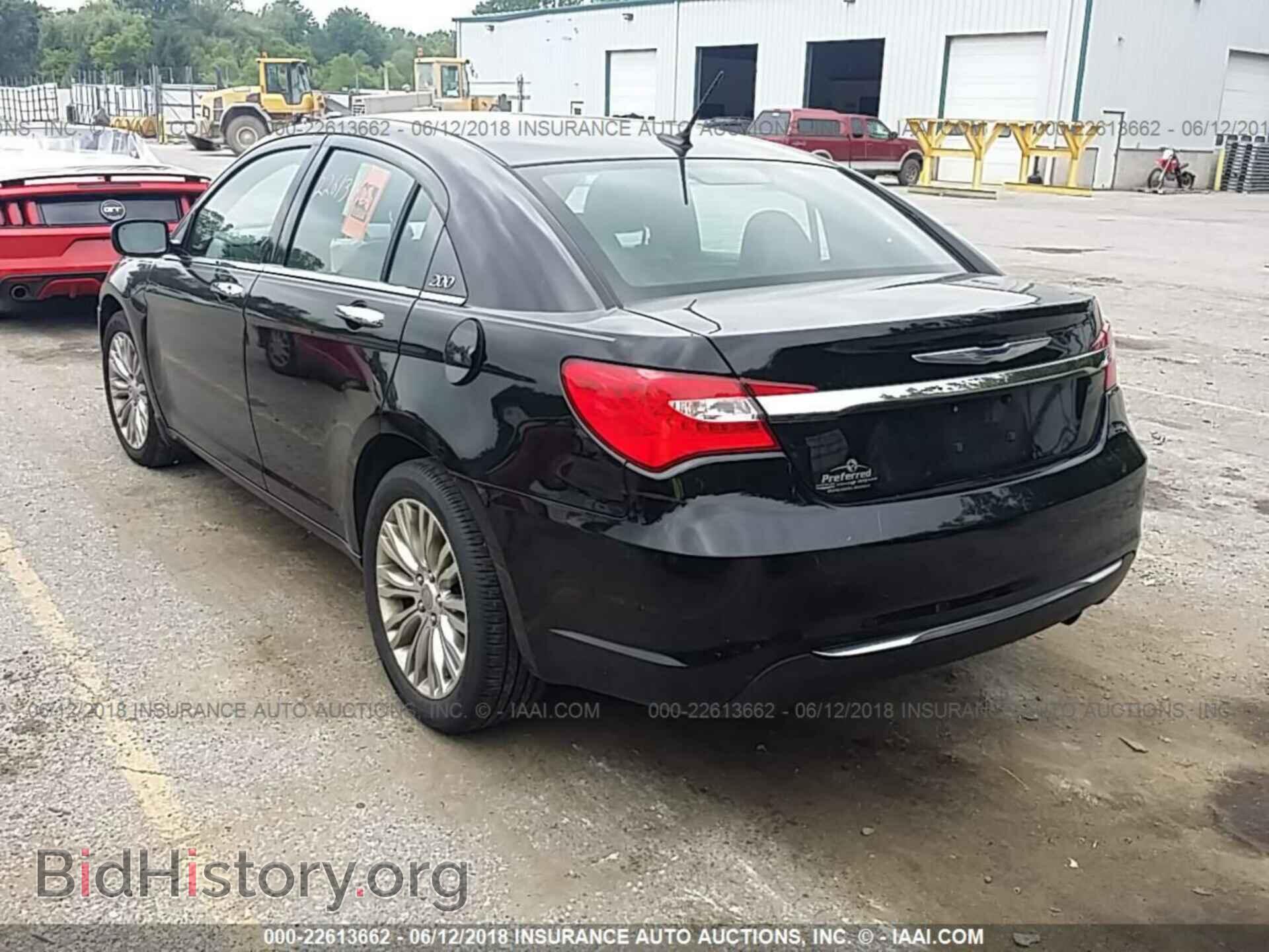 2012 CHRYSLER 200 - VIN: 1C3CCBCB1CN303961 - Photo 3