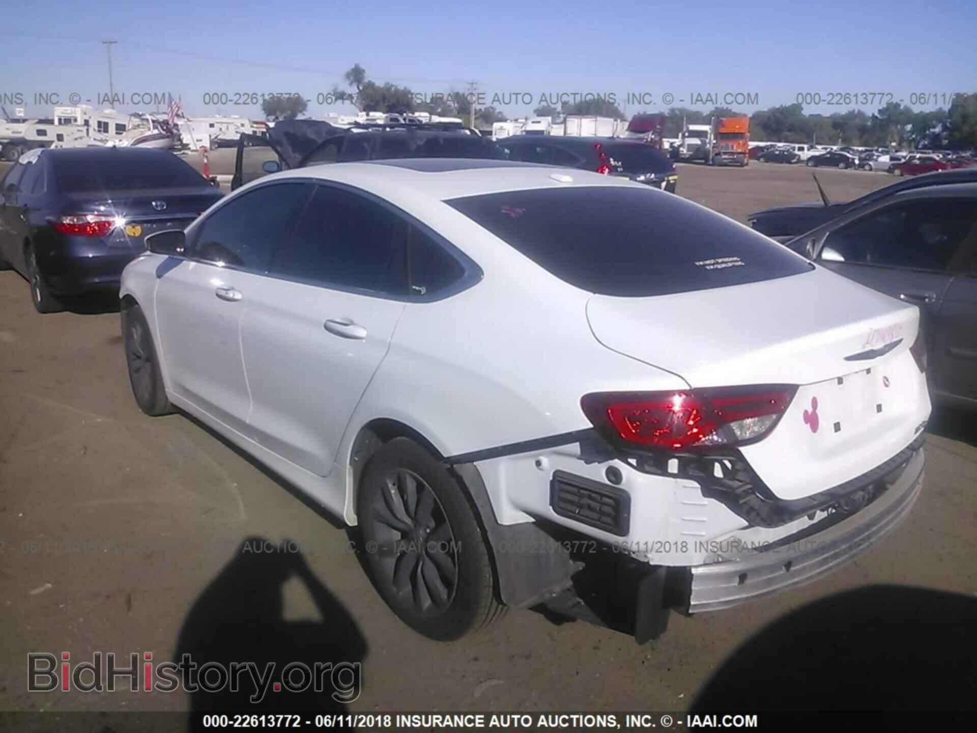 2015 Chrysler 200 - VIN: 1C3CCCCG5FN683201 - Photo 3