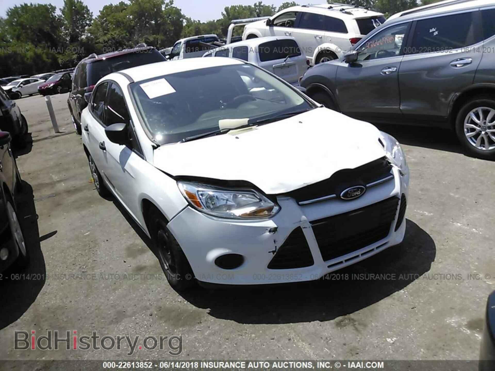 Photo 1FAHP3E23CL371463 - Ford Focus 2012