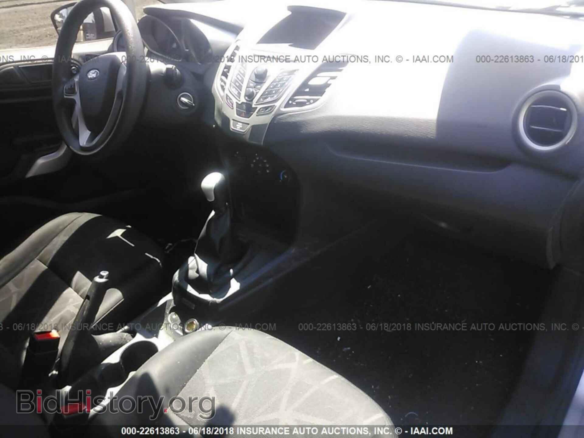 2011 Ford Fiesta - VIN: 3FADP4EJ8BM149218 - Фото 5