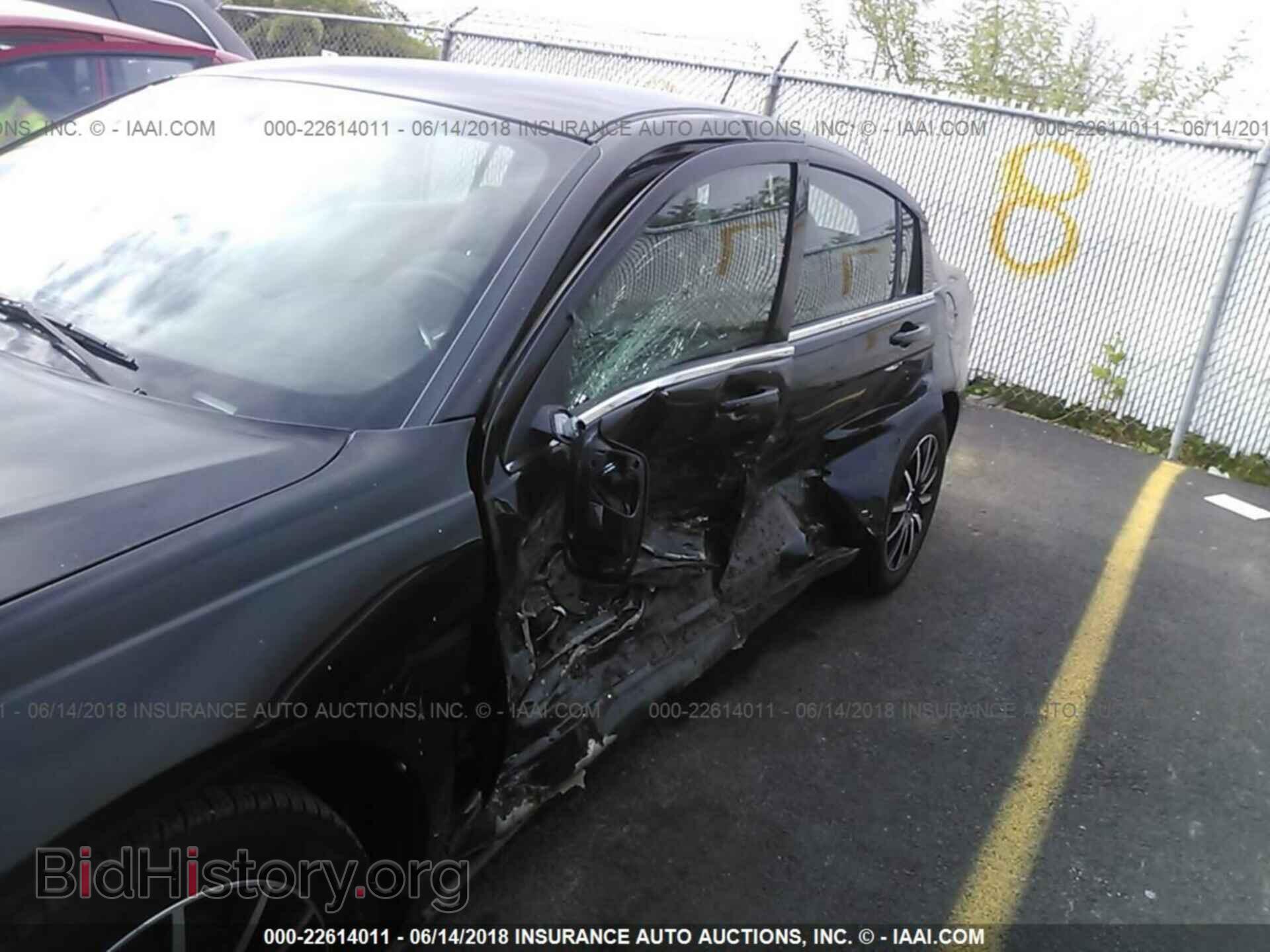 2013 Chrysler 200 - VIN: 1C3CCBAG8DN723619 - Photo 6