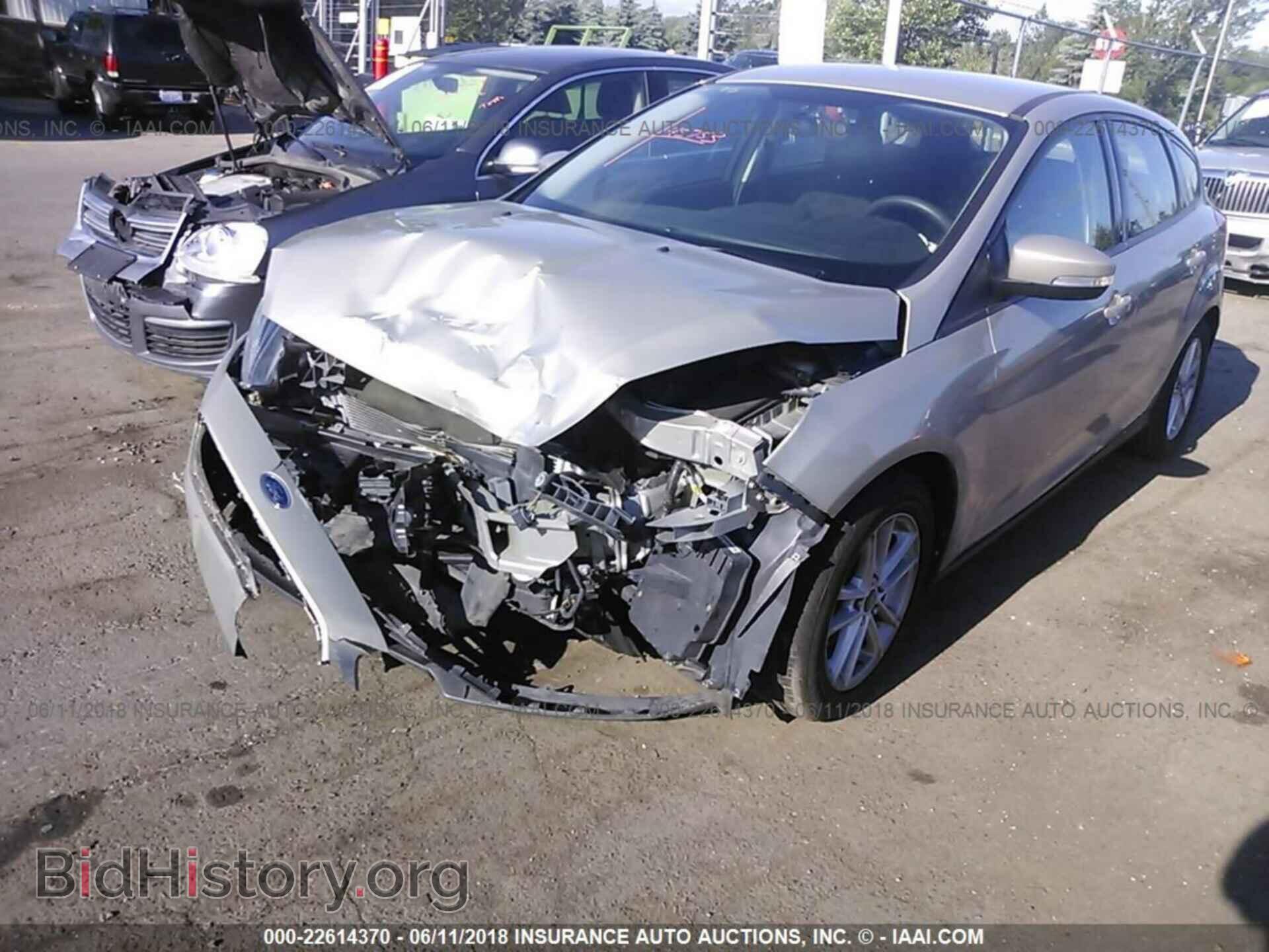 2015 Ford Focus - VIN: 1FADP3K27FL201601 - Фото 2