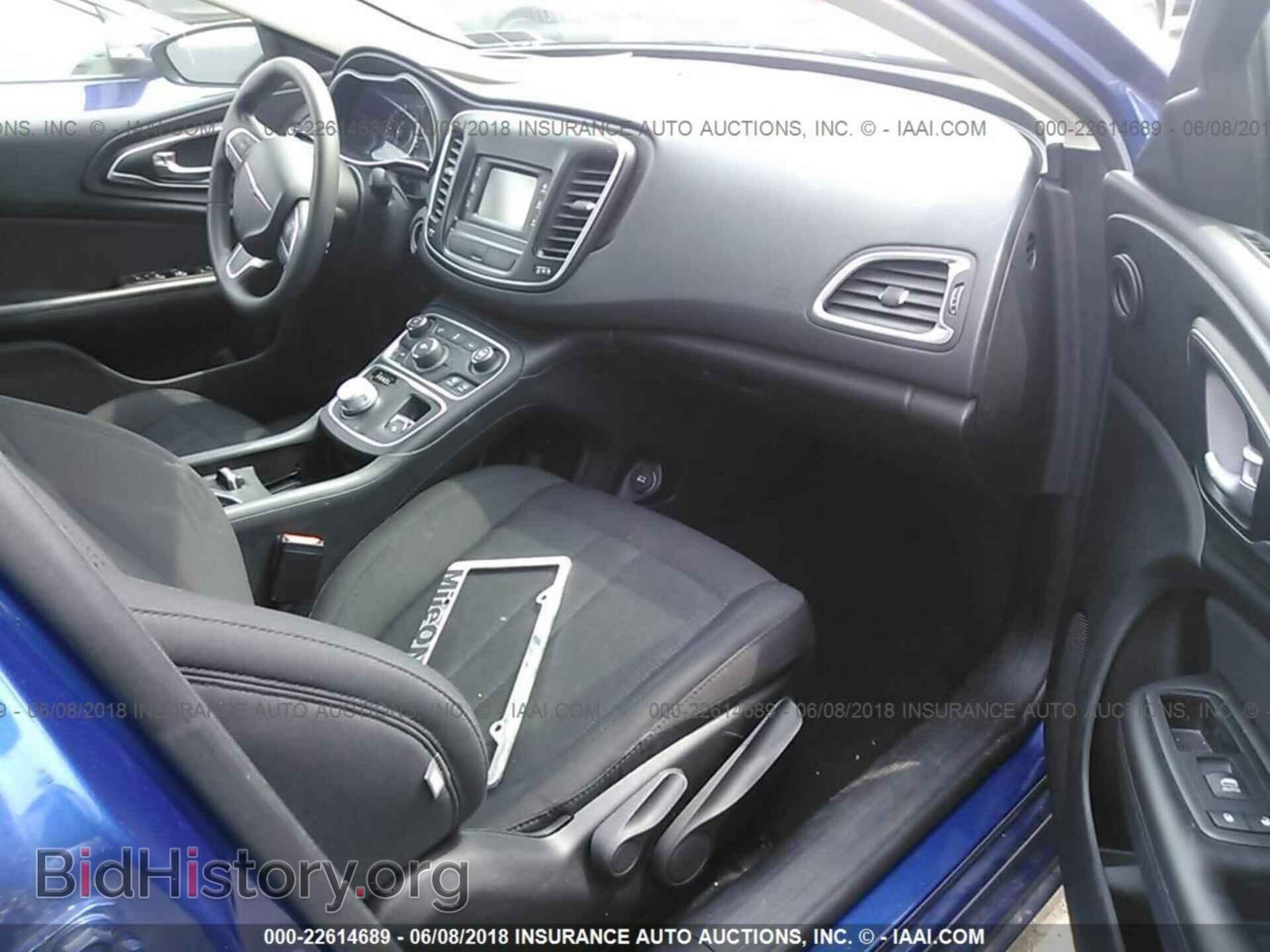 2015 Chrysler 200 - VIN: 1C3CCCAB3FN732161 - Photo 5