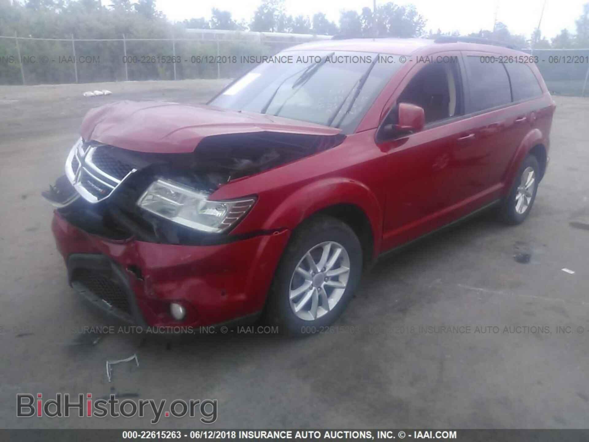 2014 Dodge Journey - VIN: 3C4PDDBG2ET226426 - Фото 2