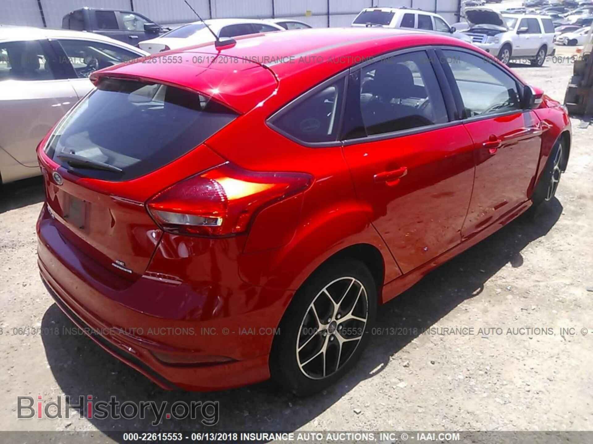 2016 Ford Focus - VIN: 1FADP3K24GL225257 - Фото 4
