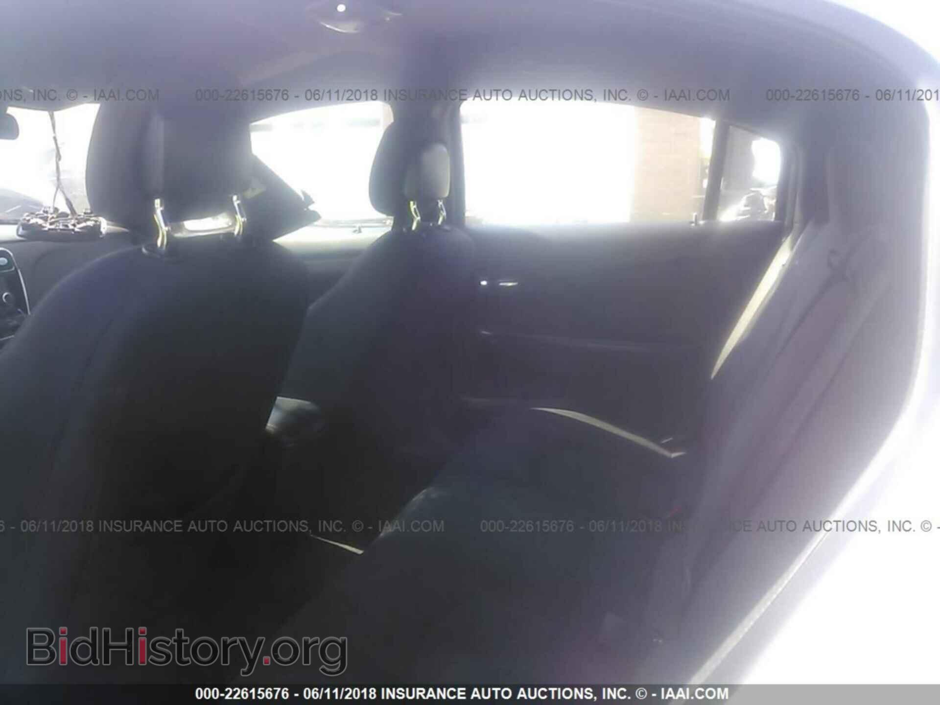2013 Chrysler 200 - VIN: 1C3CCBBB6DN627832 - Photo 8