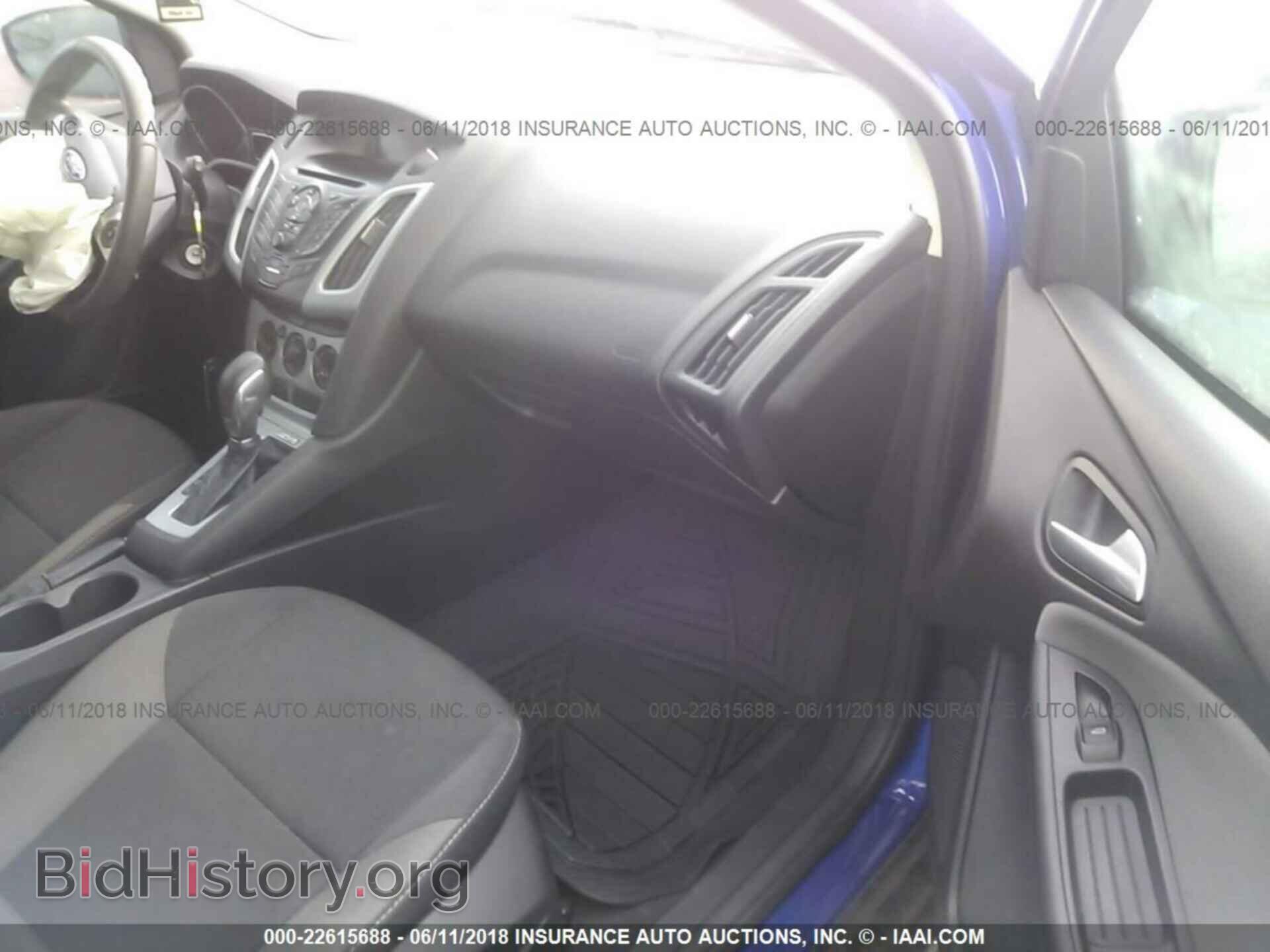 2012 Ford Focus - VIN: 1FAHP3K21CL380733 - Photo 5