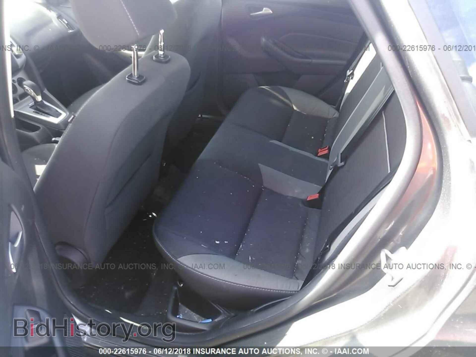 2014 Ford Focus - VIN: 1FADP3F23EL304880 - Photo 8