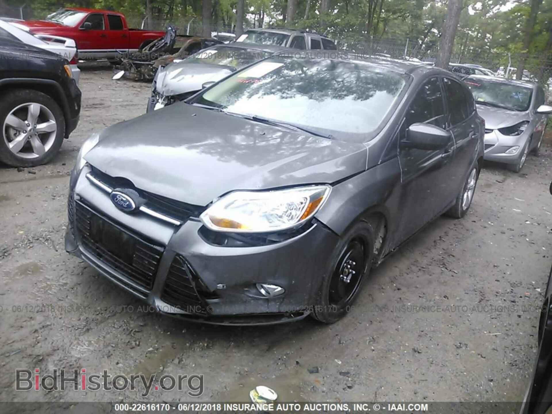 2012 Ford Focus - VIN: 1FAHP3K26CL466457 - Фото 2