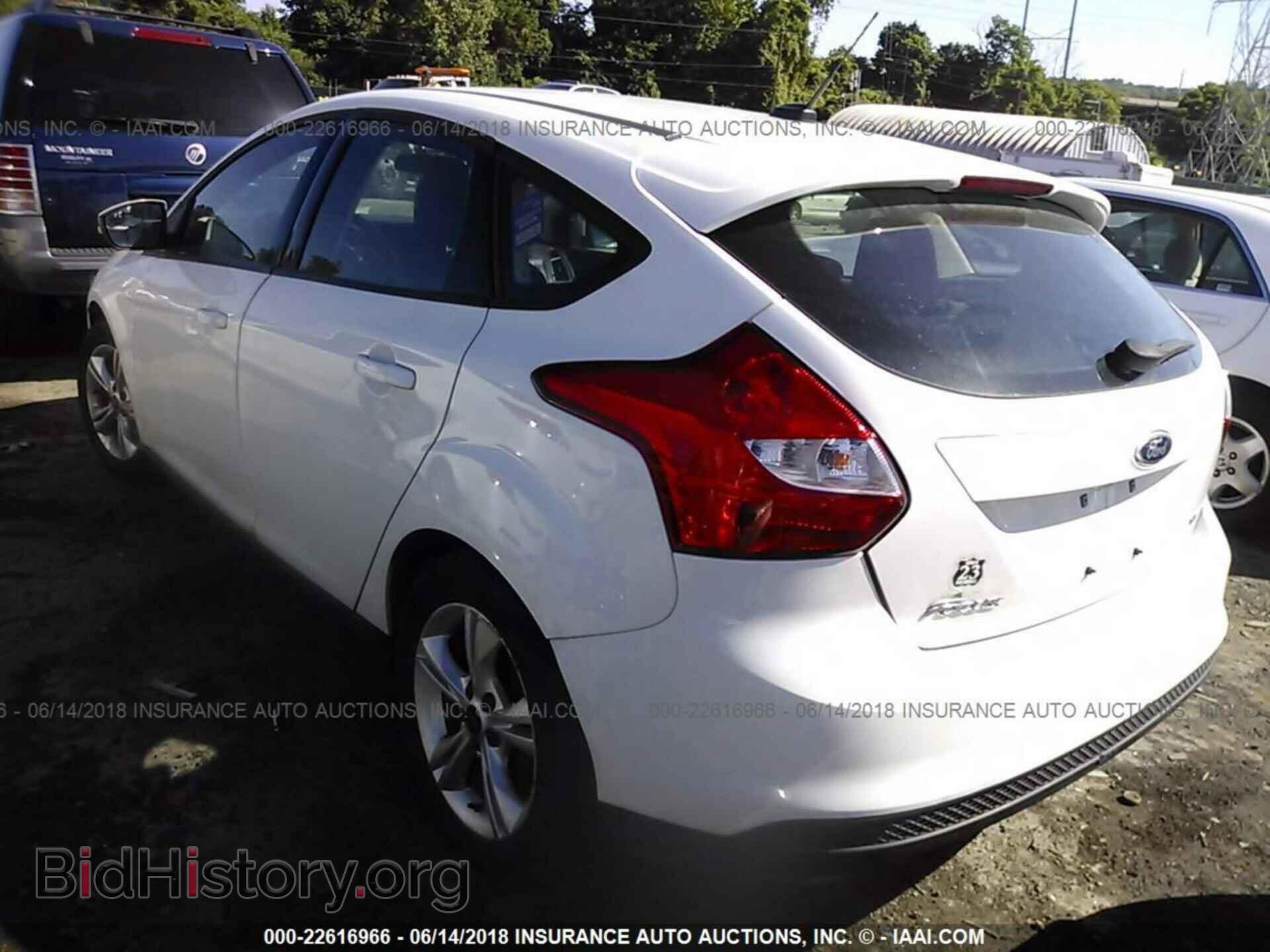 2013 Ford Focus - VIN: 1FADP3K22DL203012 - Фото 3