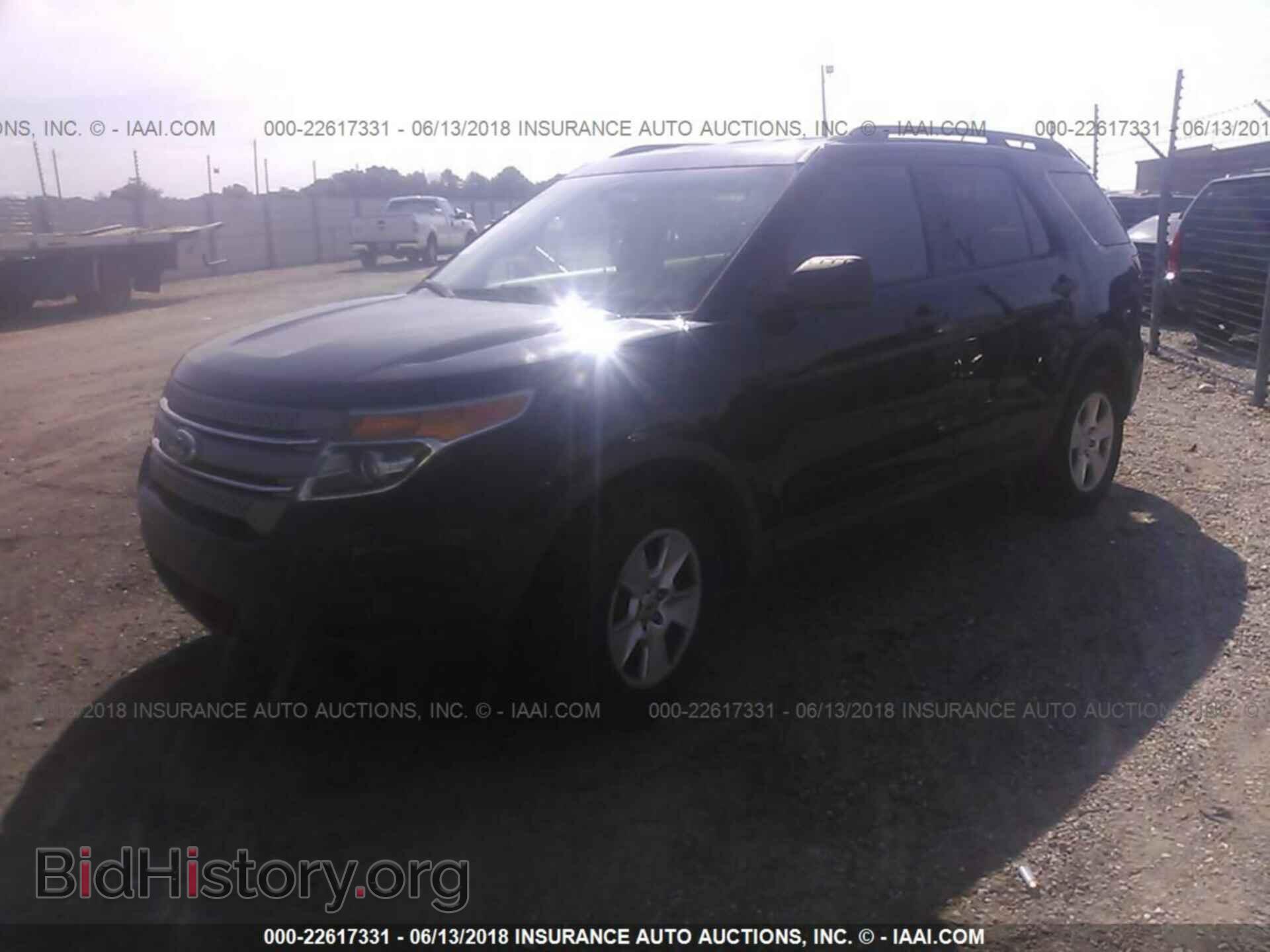 2012 Ford Explorer - VIN: 1FMHK7B82CGA34618 - Photo 2