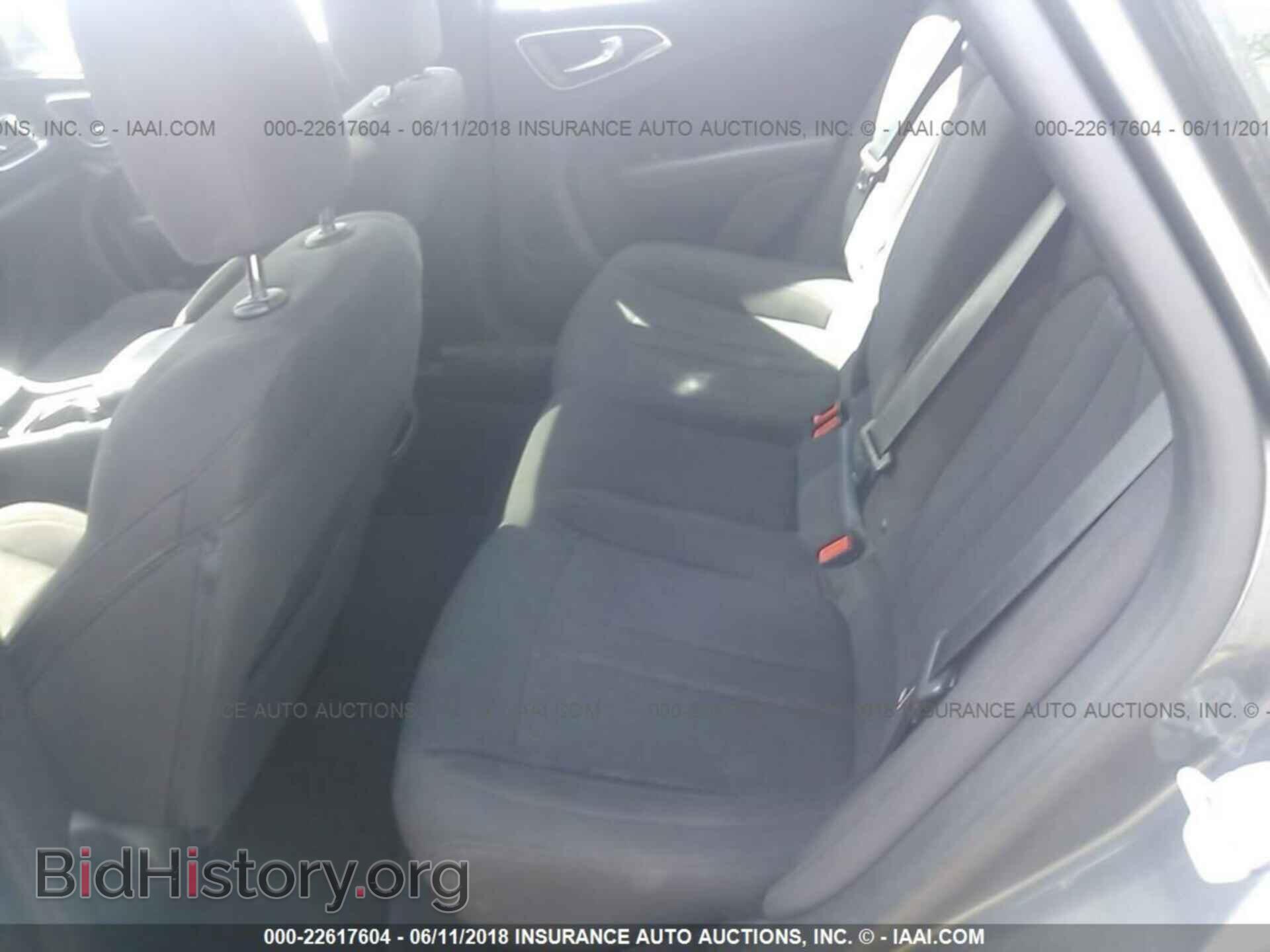 2015 Chrysler 200 - VIN: 1C3CCCABXFN633305 - Фото 8
