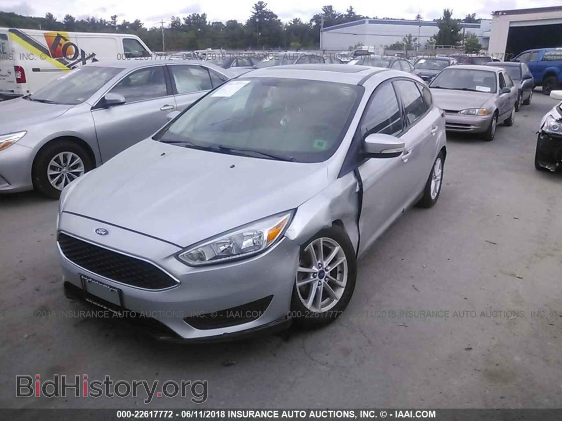 2015 Ford Focus - VIN: 1FADP3K27FL201467 - Фото 2