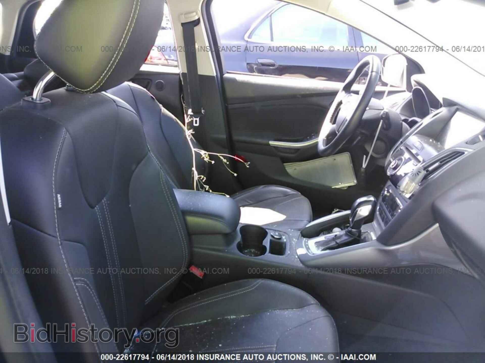 2012 Ford Focus - VIN: 1FAHP3N28CL353038 - Фото 5