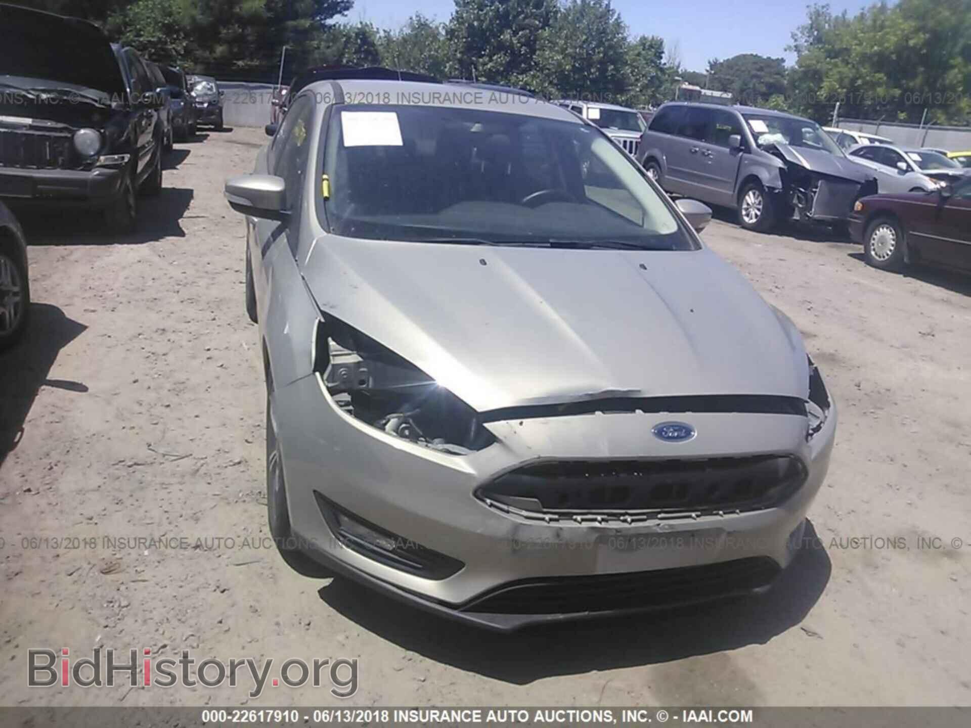 2016 Ford Focus - VIN: 1FADP3FE6GL369557 - Photo 6