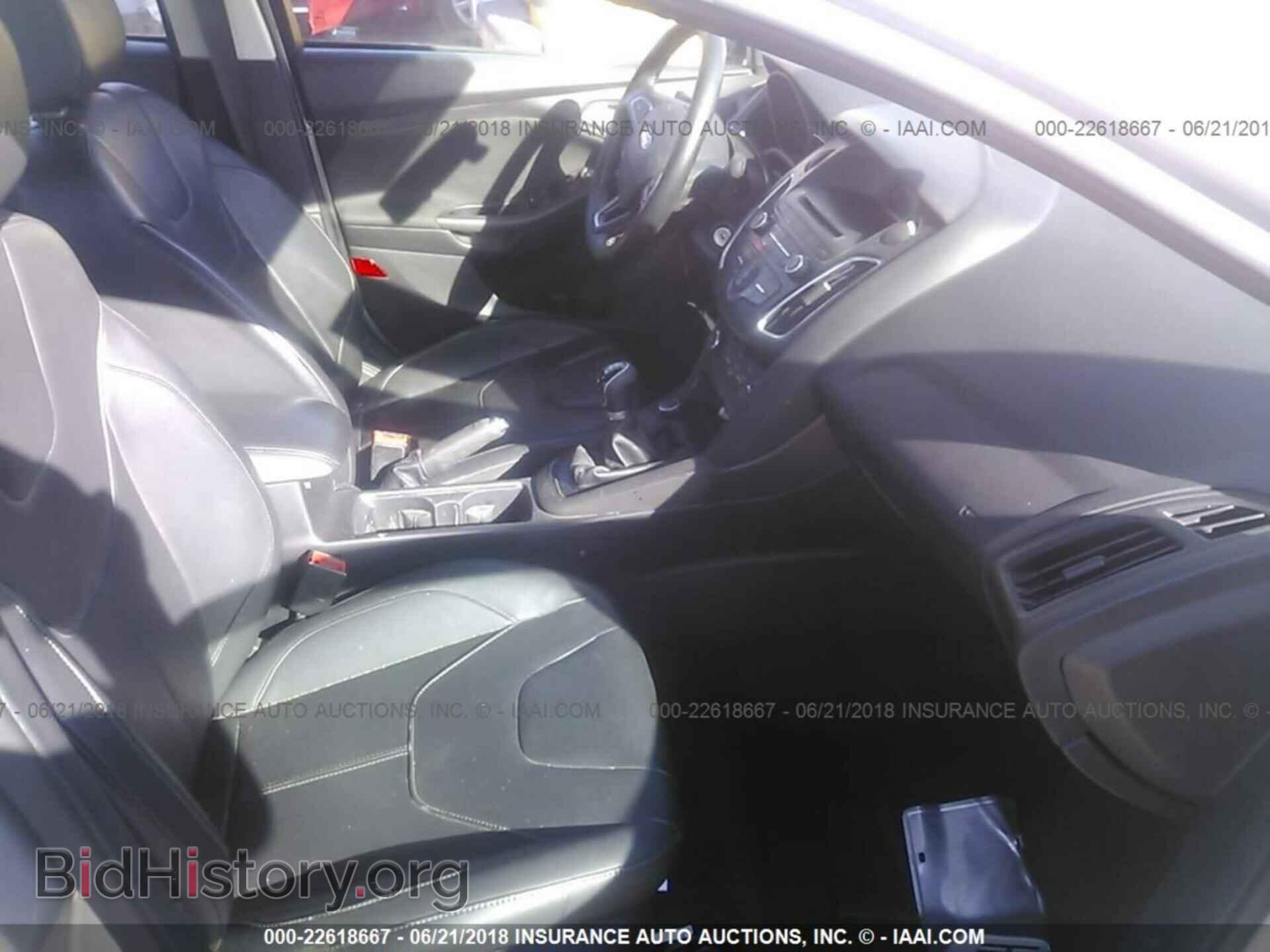 2015 Ford Focus - VIN: 1FADP3F29FL248302 - Photo 5