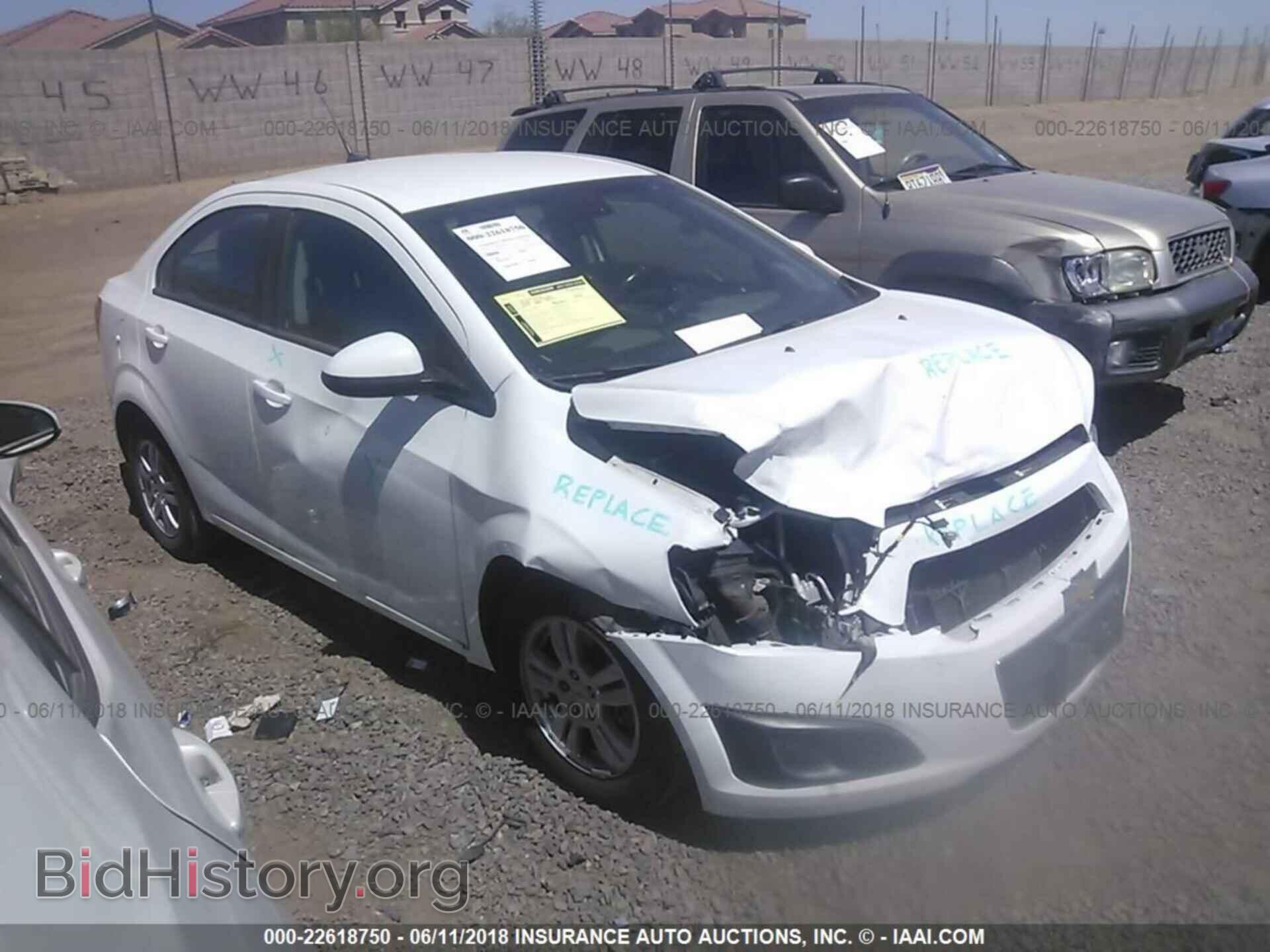 Photo 1G1JA5SH9C4111444 - Chevrolet Sonic 2012