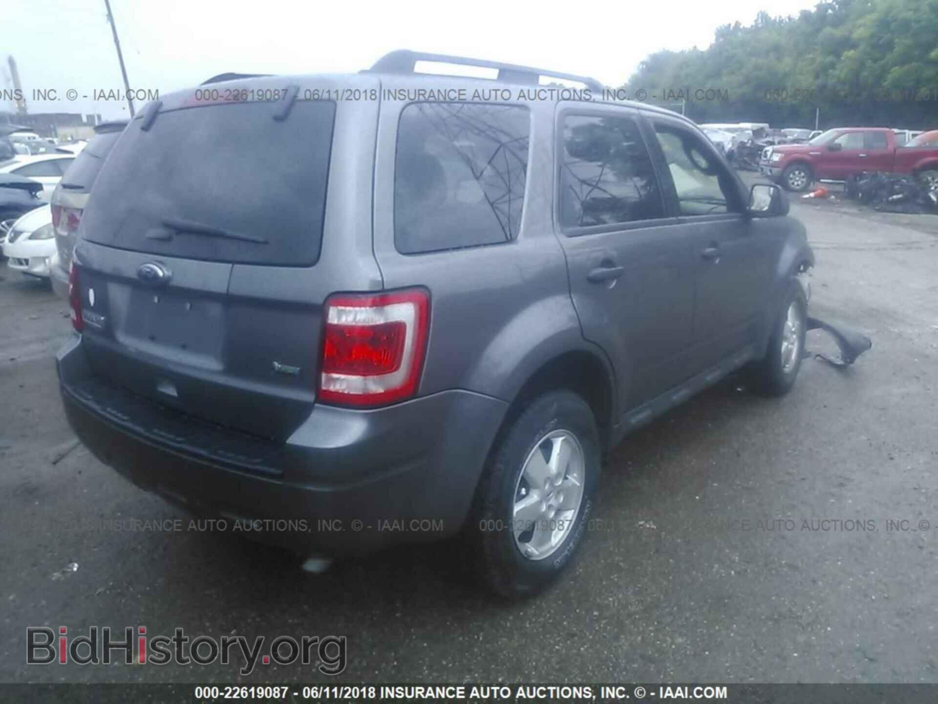 2012 Ford Escape - VIN: 1FMCU9DG3CKA29722 - Photo 4