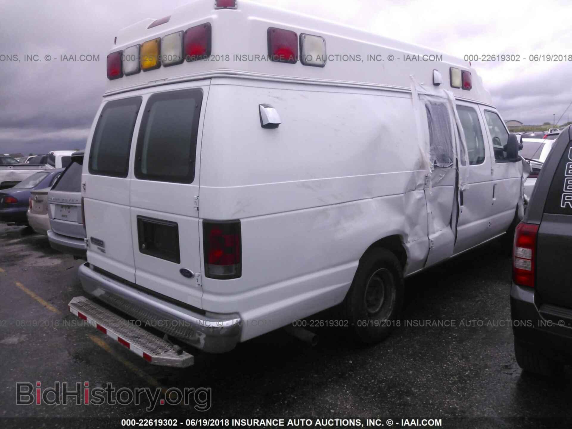 2013 Ford Econoline - VIN: 1FDSS3EL1DDA38967 - Фото 4