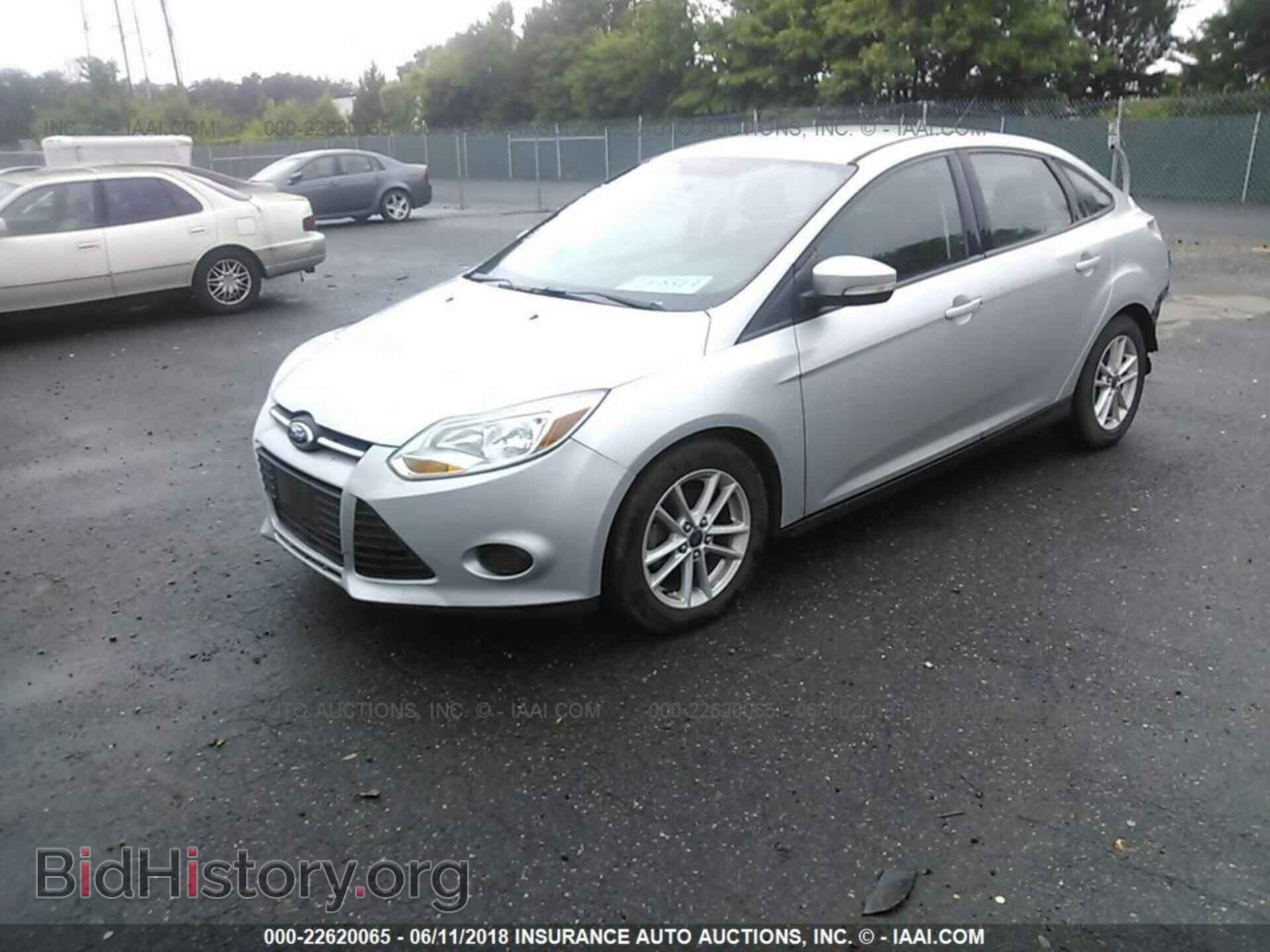 2015 Ford Focus - VIN: 1FADP3F27FL201625 - Photo 2