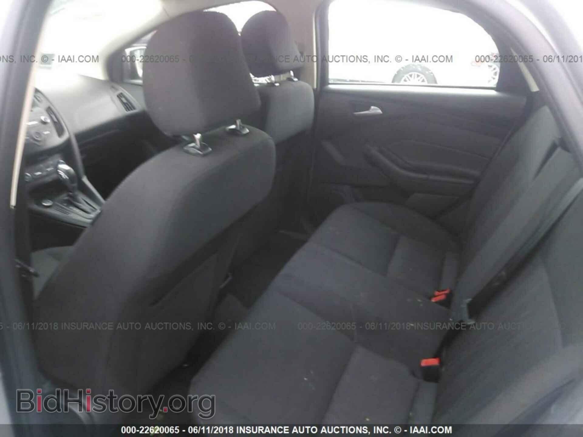 2015 Ford Focus - VIN: 1FADP3F27FL201625 - Photo 8