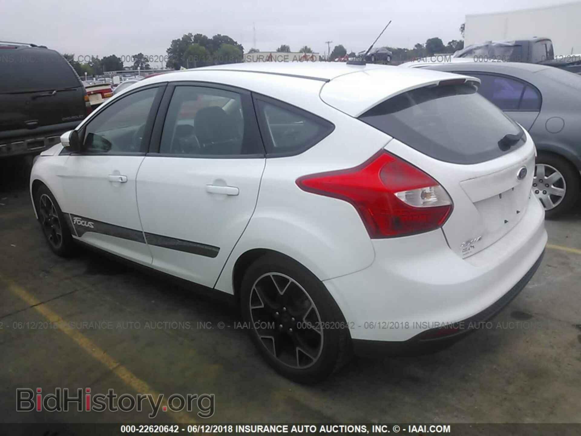 2013 Ford Focus - VIN: 1FADP3K28DL120443 - Photo 3