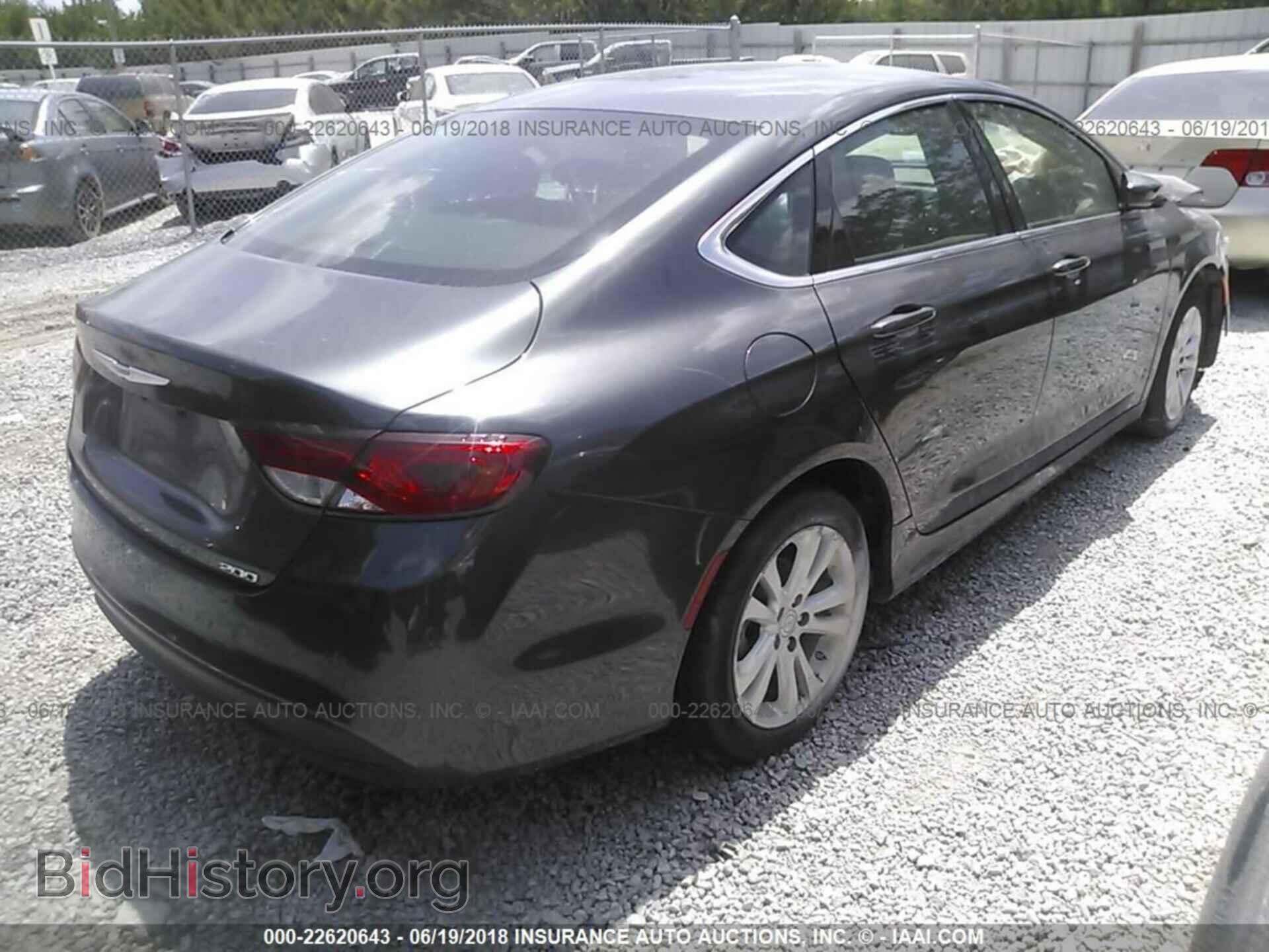 2016 Chrysler 200 - VIN: 1C3CCCFB6GN182206 - Photo 4