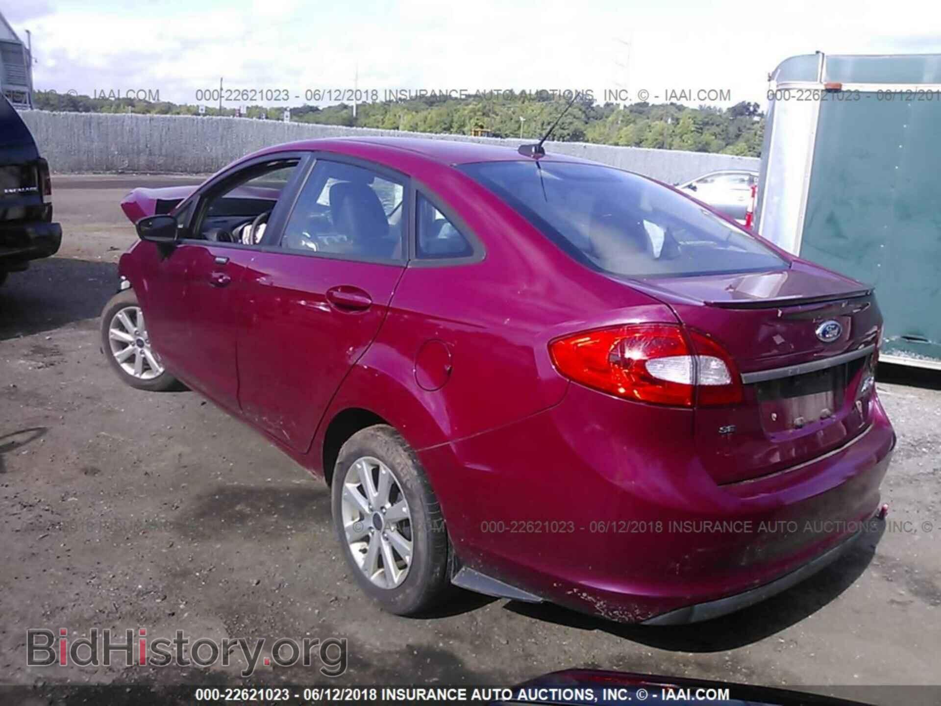 2011 Ford Fiesta - VIN: 3FADP4BJ1BM151140 - Фото 3