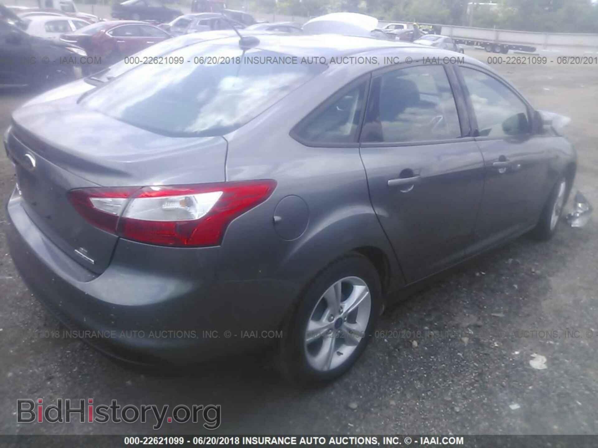 2014 Ford Focus - VIN: 1FADP3F27EL450246 - Фото 4