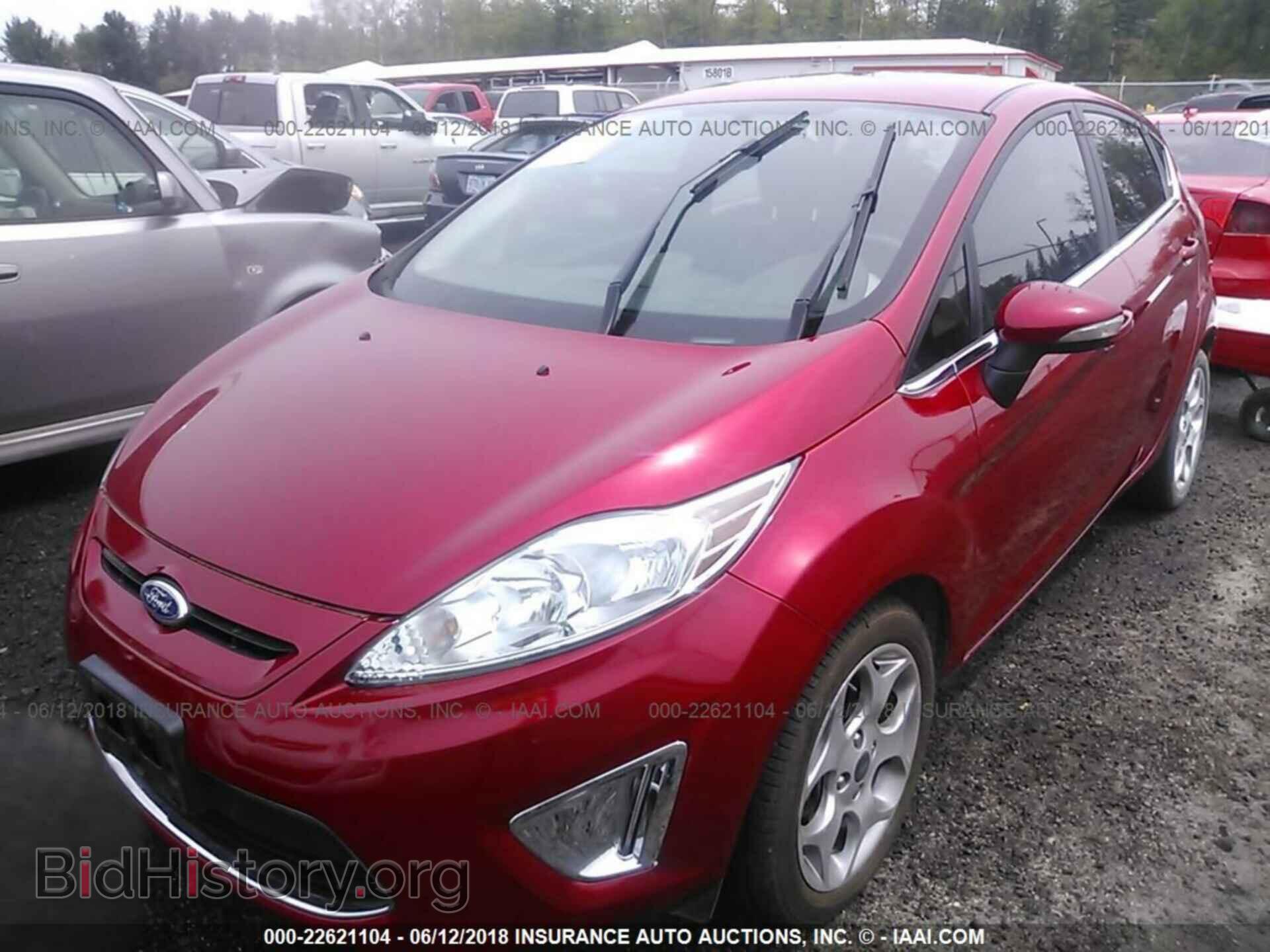 2011 Ford Fiesta - VIN: 3FADP4FJ6BM143187 - Фото 2