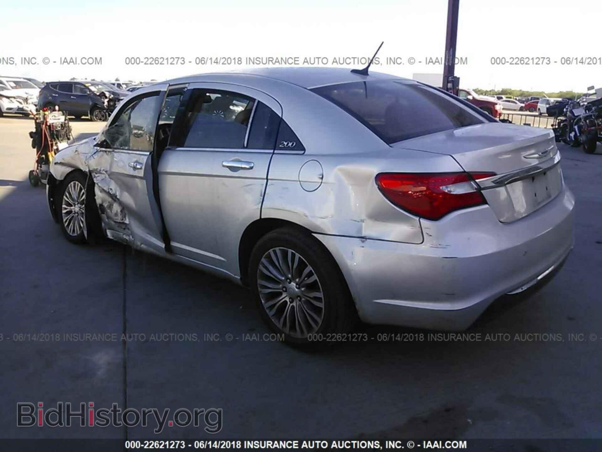 2012 Chrysler 200 - VIN: 1C3CCBCB5CN226575 - Фото 3